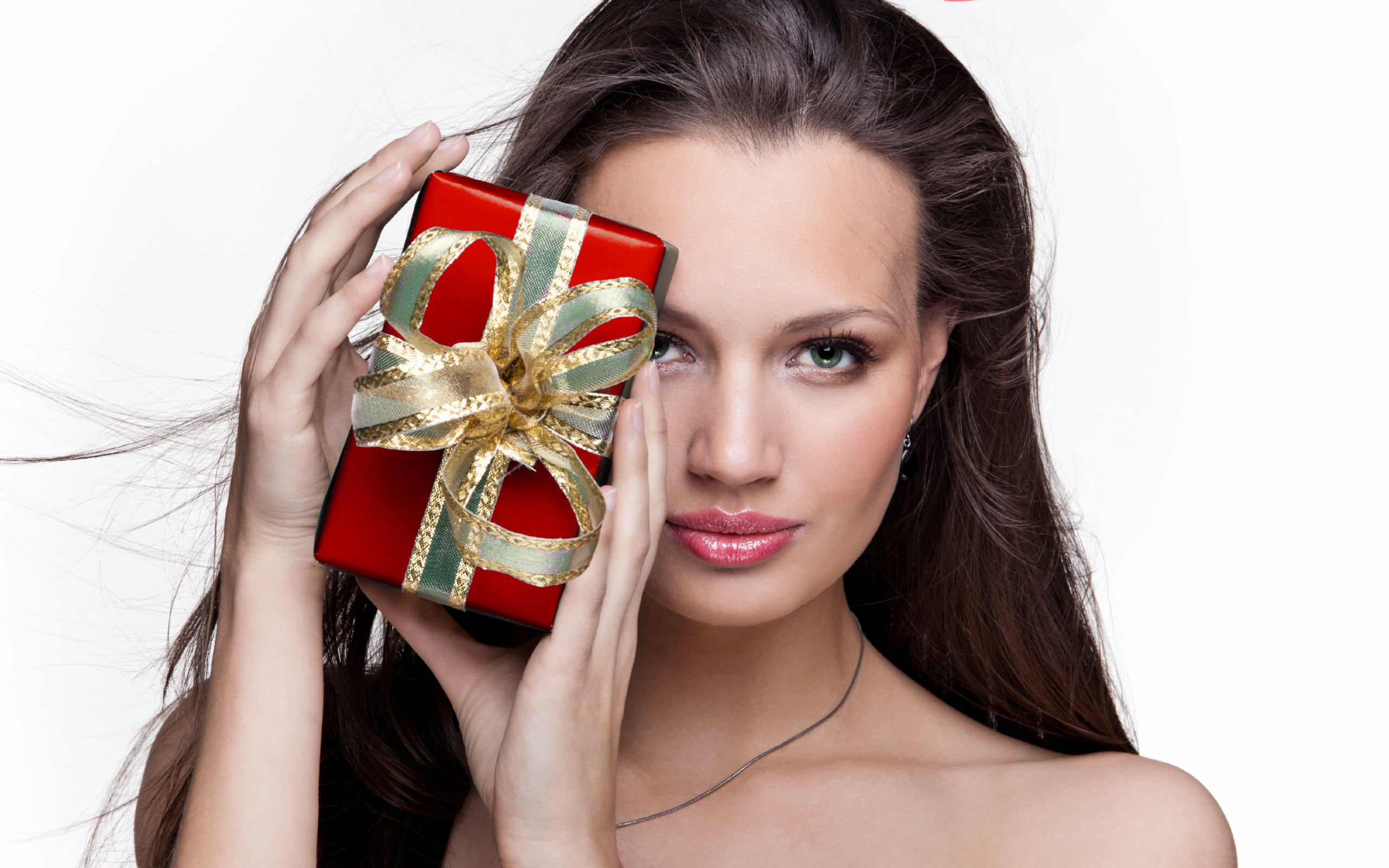 Laden Sie das Feiertage, Weihnachten, Geschenk, Brünette, Grüne Augen-Bild kostenlos auf Ihren PC-Desktop herunter