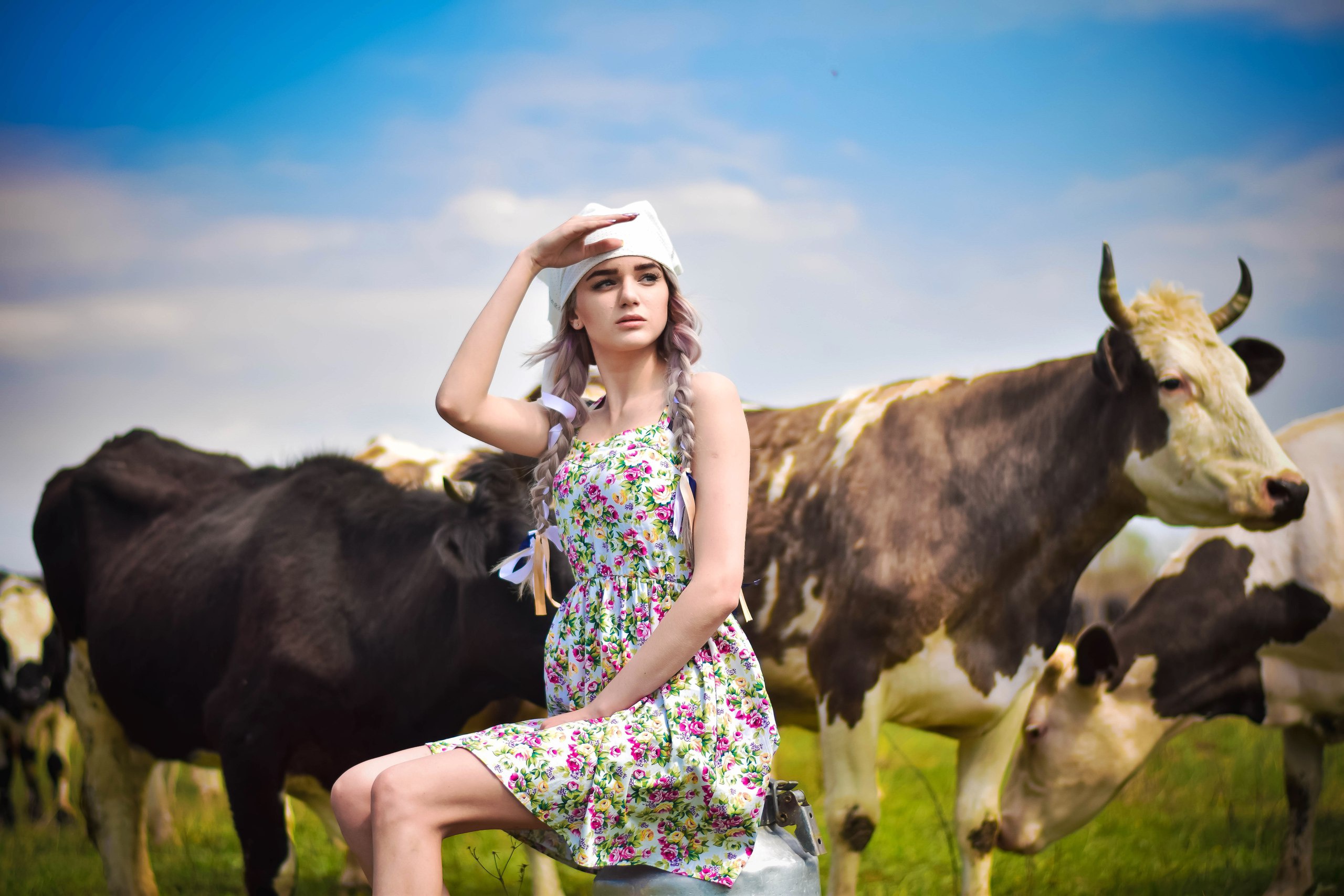 Free download wallpaper Dress, Cow, Model, Women, Braid on your PC desktop