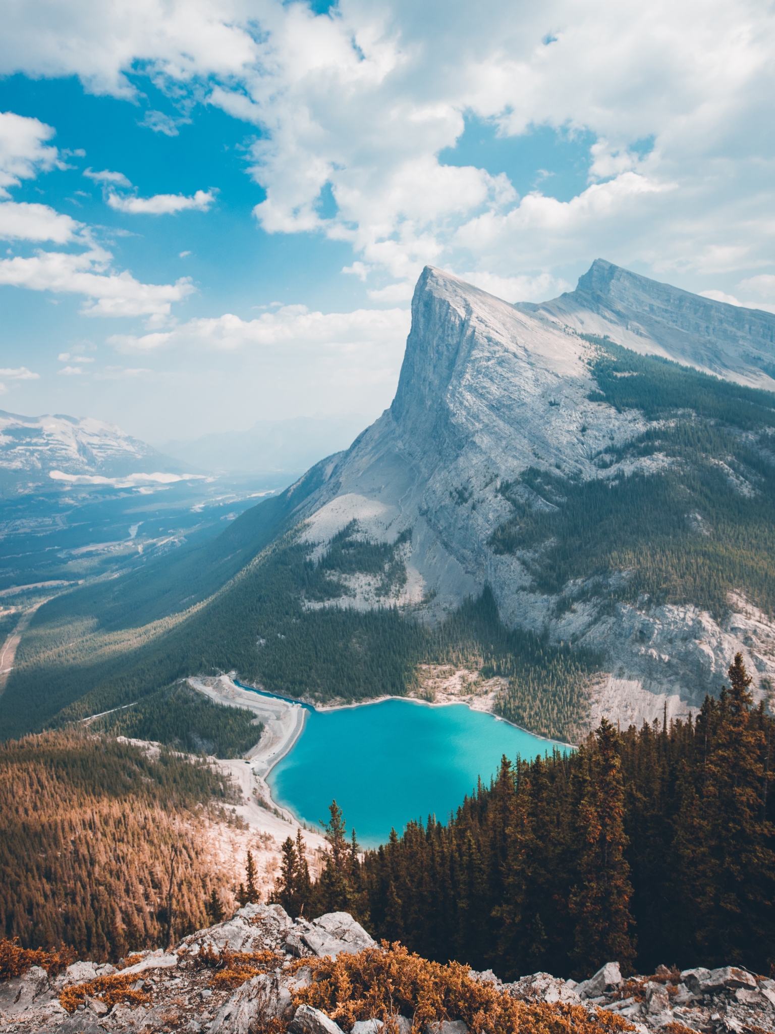 Handy-Wallpaper Landschaft, Natur, Berg, See, Wald, Gebirge, Panorama, Erde/natur kostenlos herunterladen.