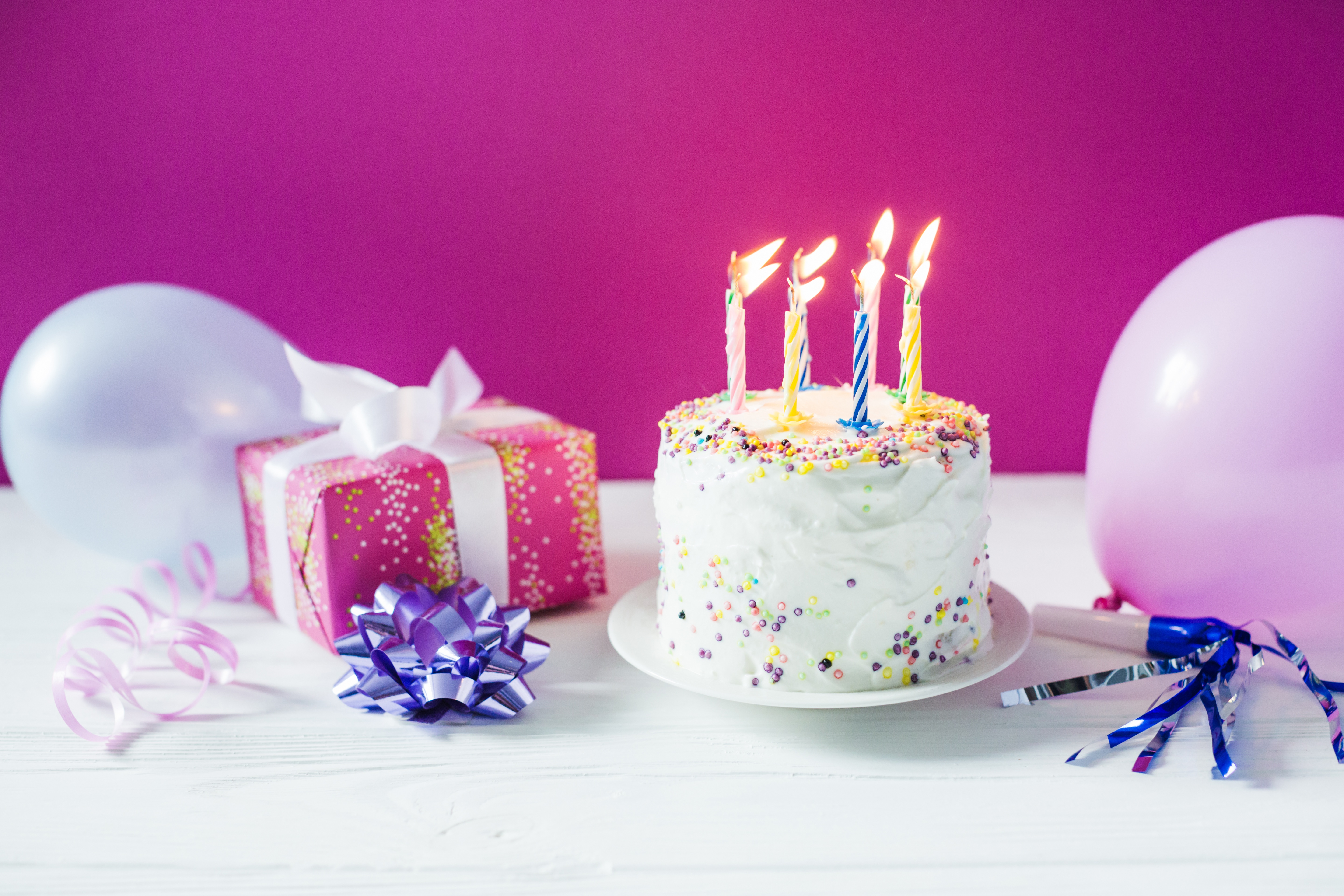 Download mobile wallpaper Holiday, Cake, Gift, Candle, Celebration, Birthday for free.