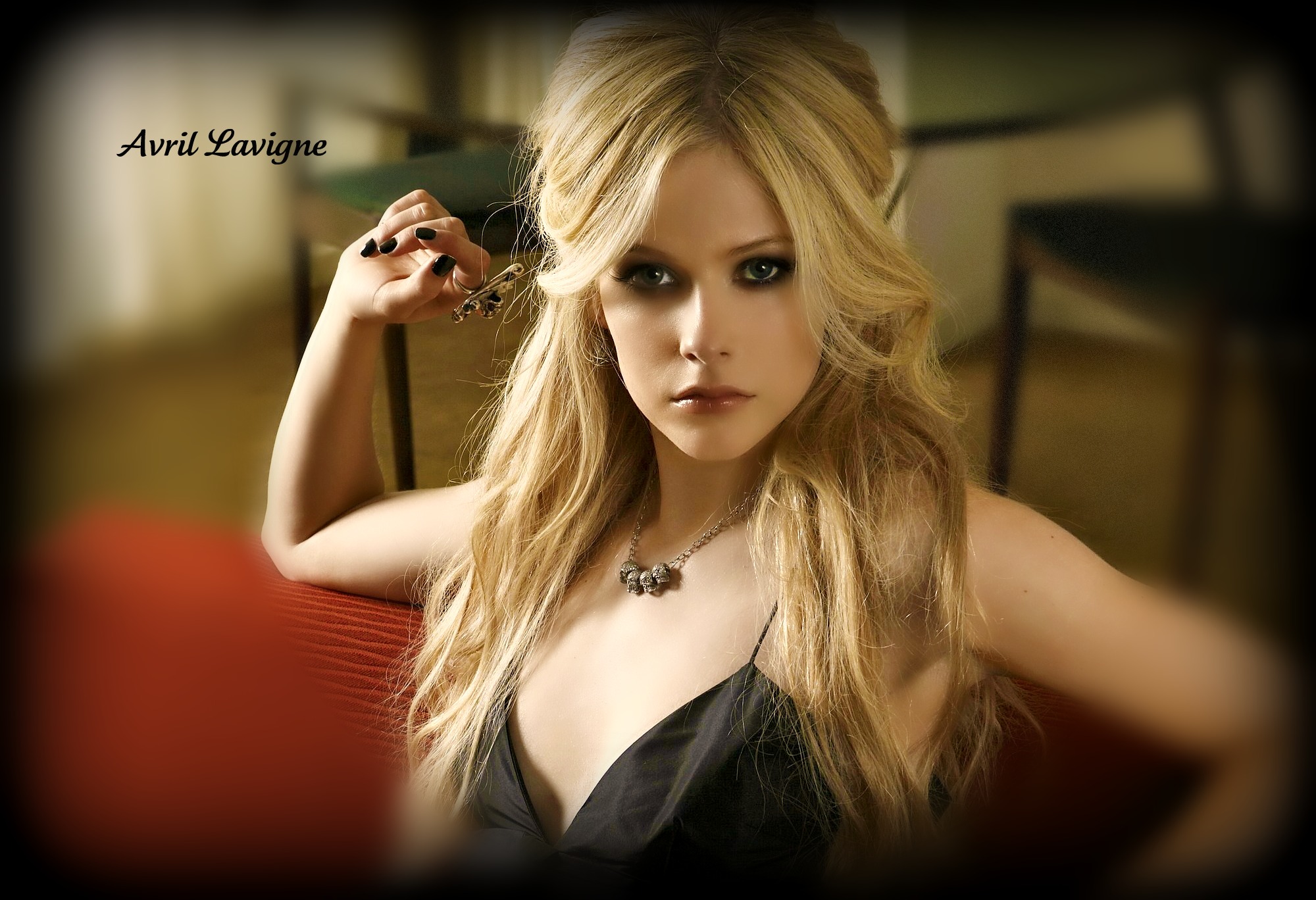 Laden Sie das Musik, Avril Lavigne, Sänger-Bild kostenlos auf Ihren PC-Desktop herunter