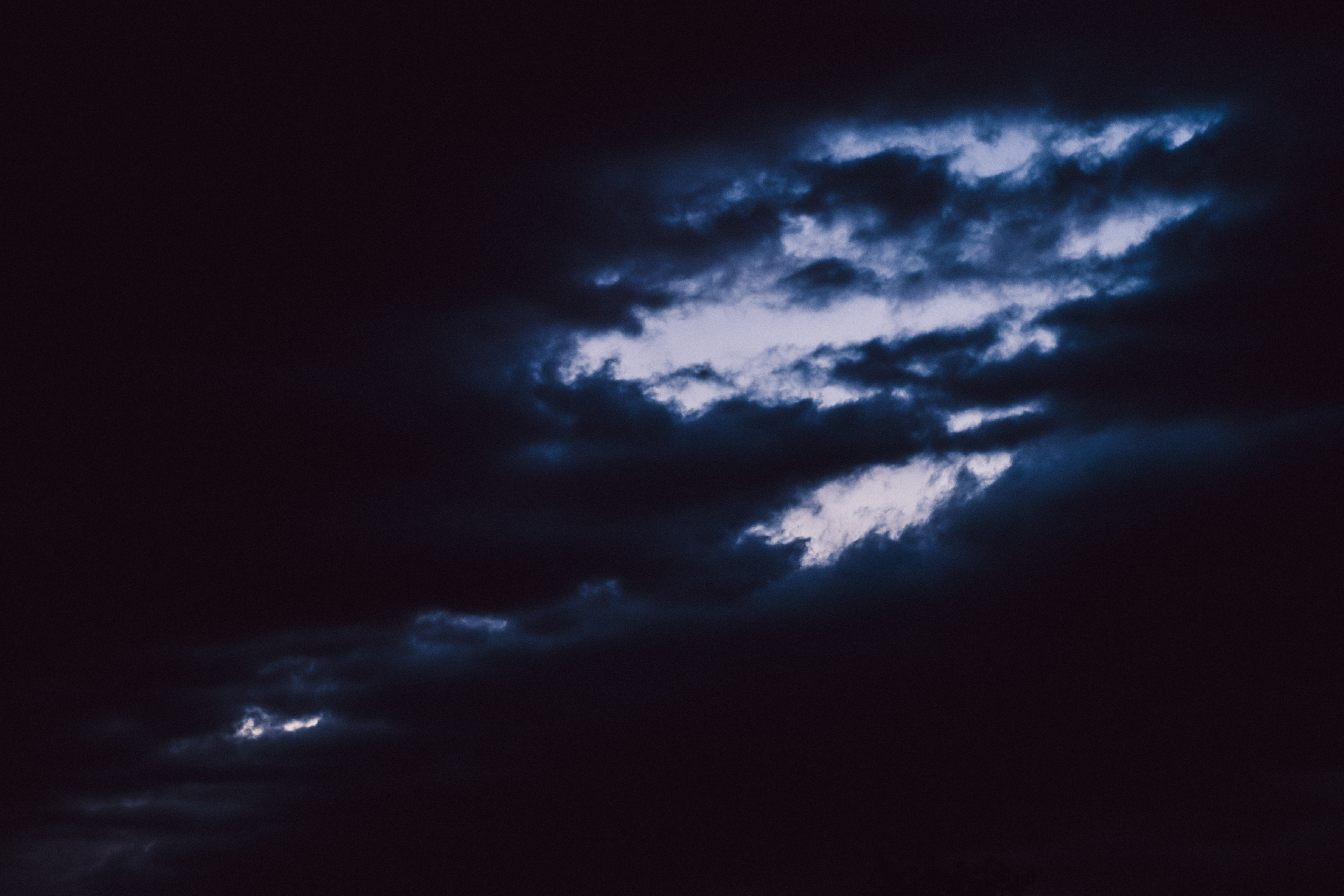 Download mobile wallpaper Sky, Clouds, Night, Dark for free.