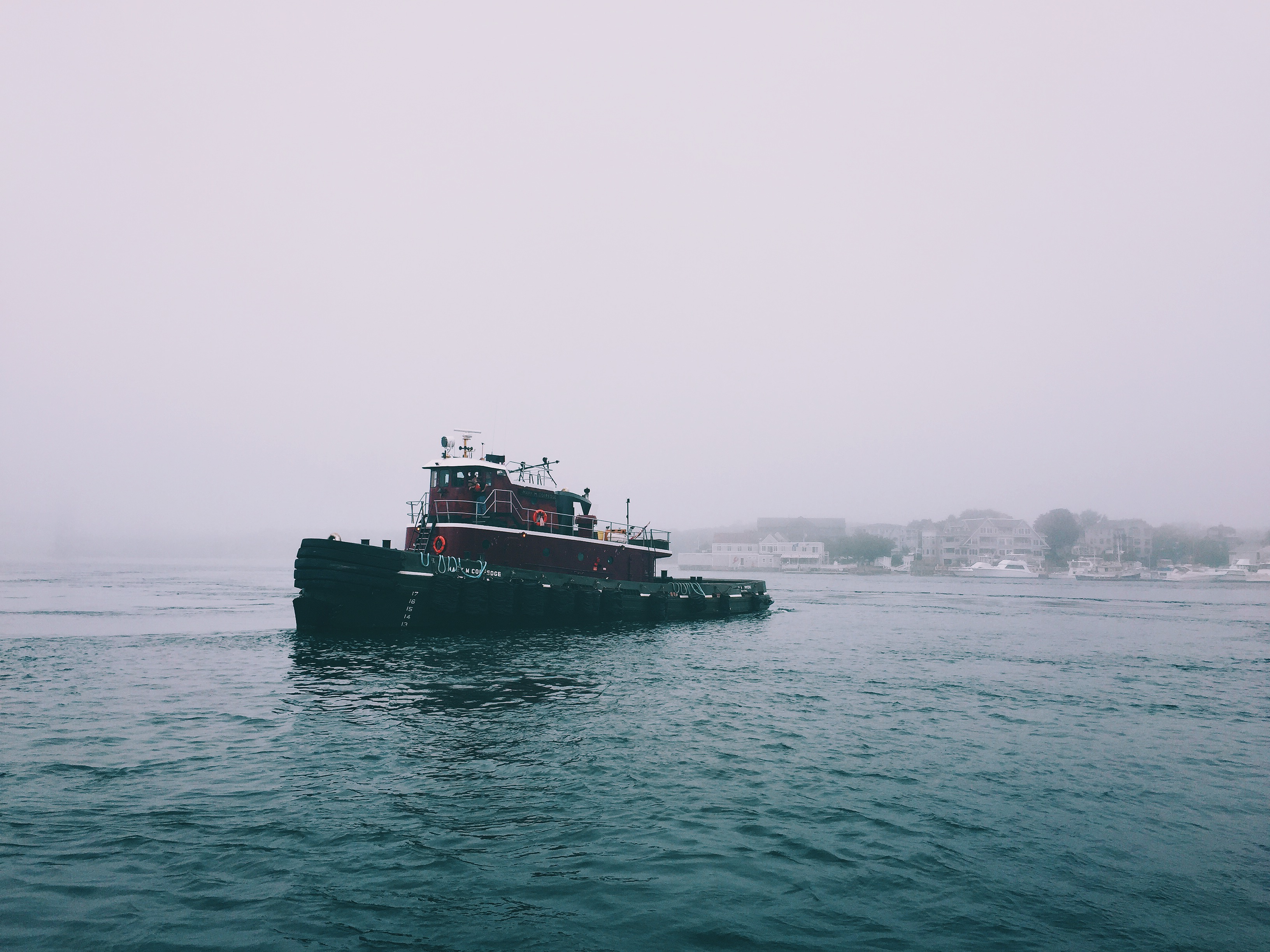 Free download wallpaper Nature, Mainly Cloudy, Overcast, Sea, Fog, Ship on your PC desktop