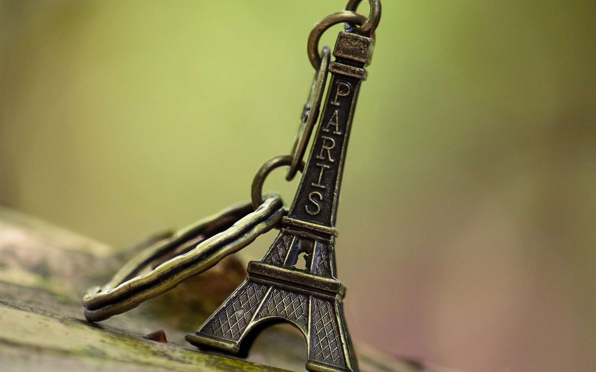 Descarga gratuita de fondo de pantalla para móvil de Monumentos, Hecho Por El Hombre, Torre Eiffel.