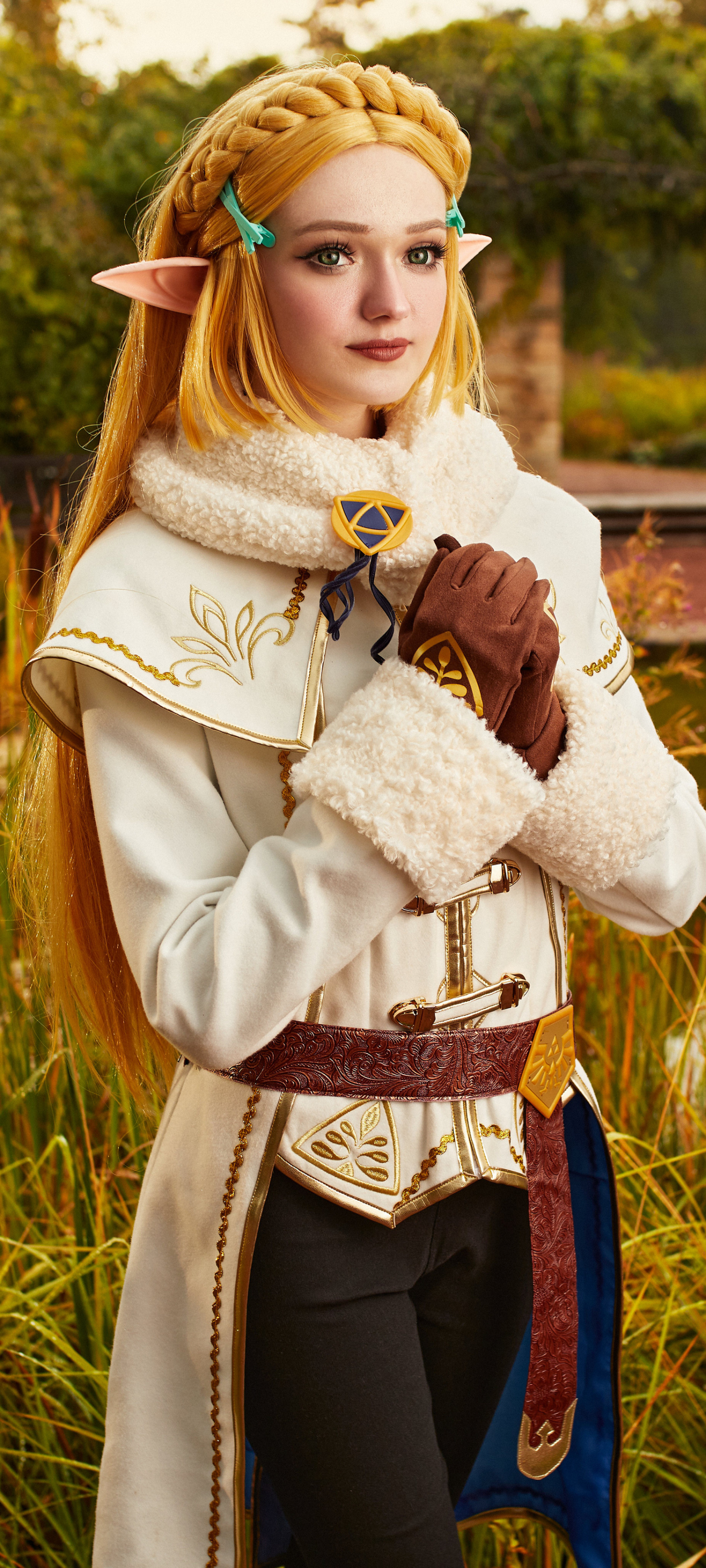 Download mobile wallpaper Blonde, Elf, Women, The Legend Of Zelda, Zelda, Cosplay for free.