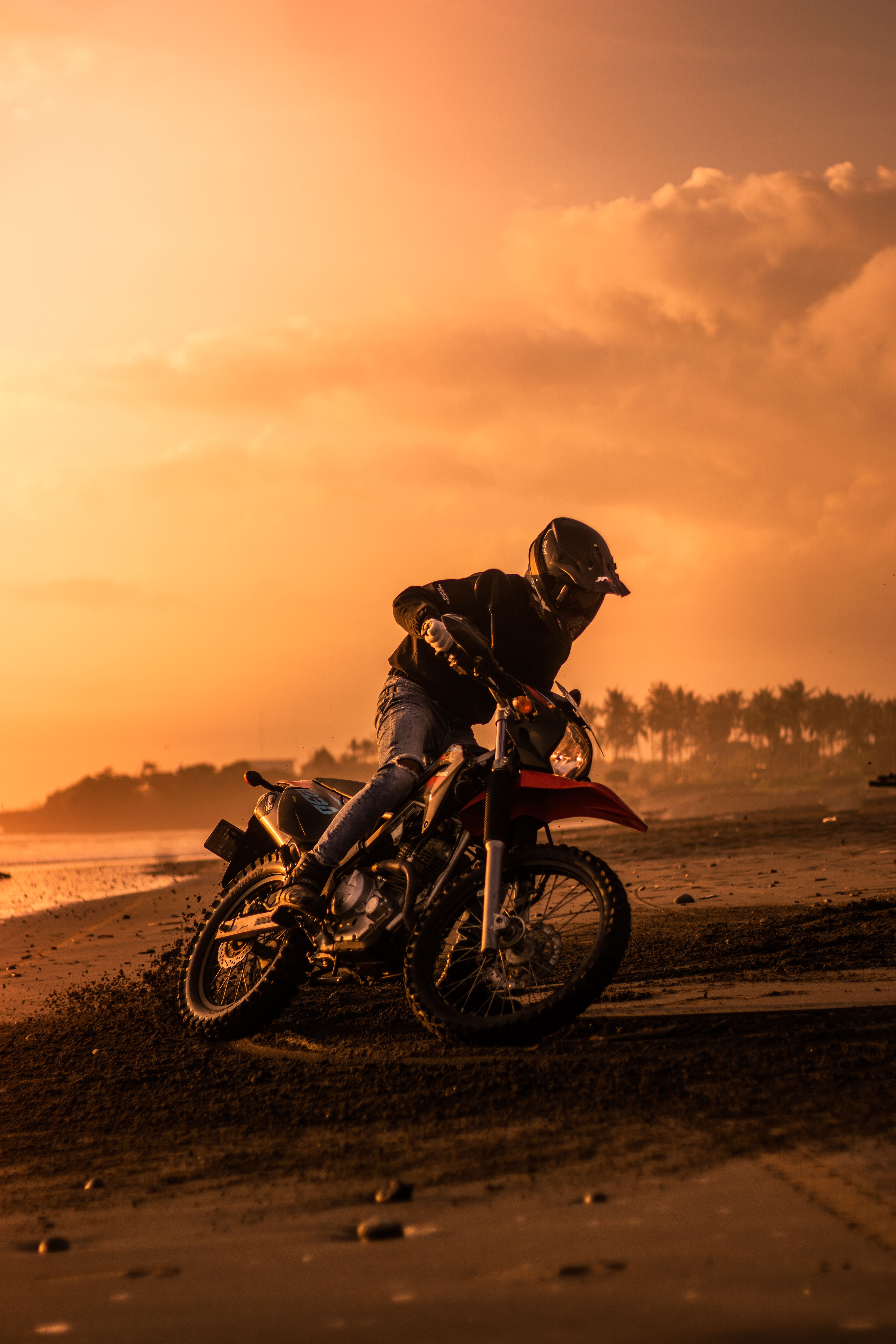 122139 descargar imagen cruz, playa, motocicletas, motociclista, motocicleta, bicicleta, cruzar: fondos de pantalla y protectores de pantalla gratis