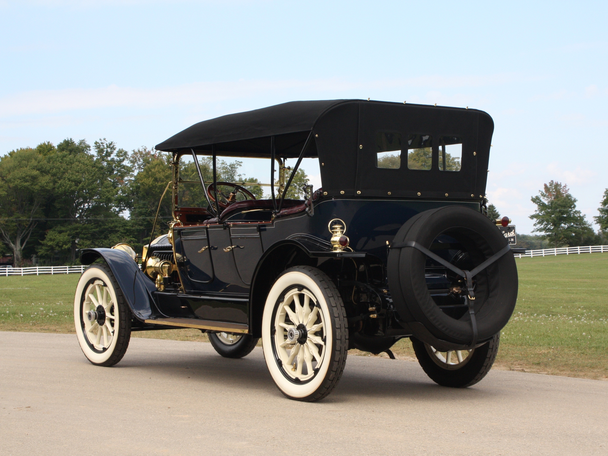 Melhores papéis de parede de 1913 Packard Six Touring para tela do telefone