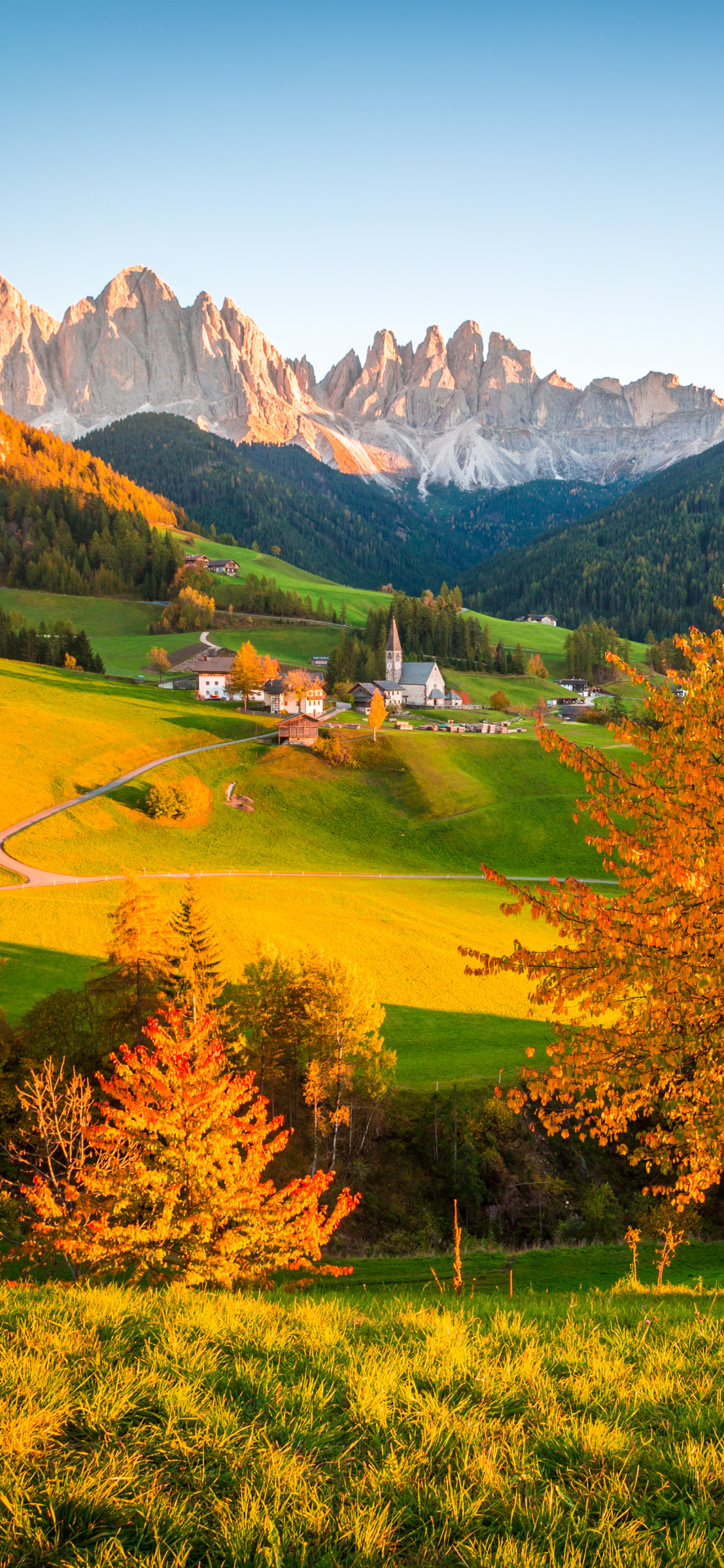 Download mobile wallpaper Landscape, Mountain, Fall, Village, Man Made for free.