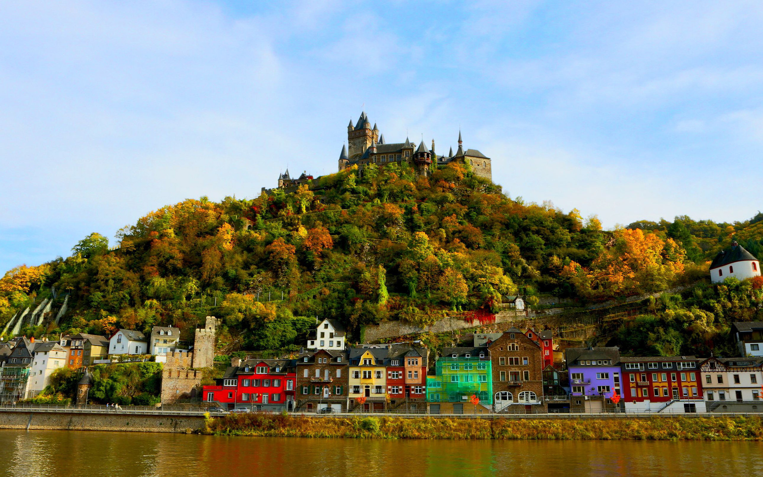 Free download wallpaper Coast, House, Hill, Germany, Town, Man Made, Towns on your PC desktop