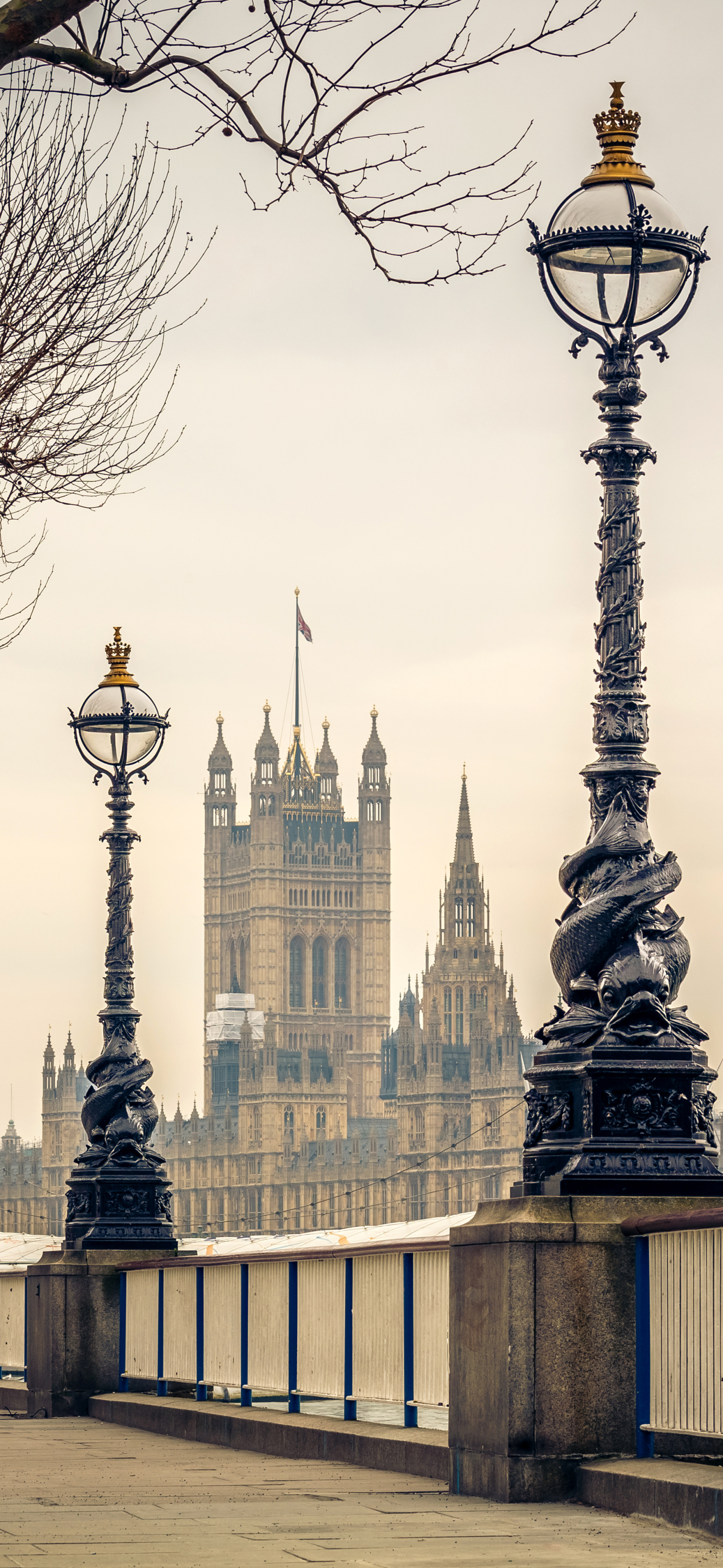 Скачать картинку Лондон, Великобритания, Фонарный Столб, Соединенное Королевство, Вестминстерский Дворец, Сделано Человеком, Уличный Фонарь, Дворцы в телефон бесплатно.