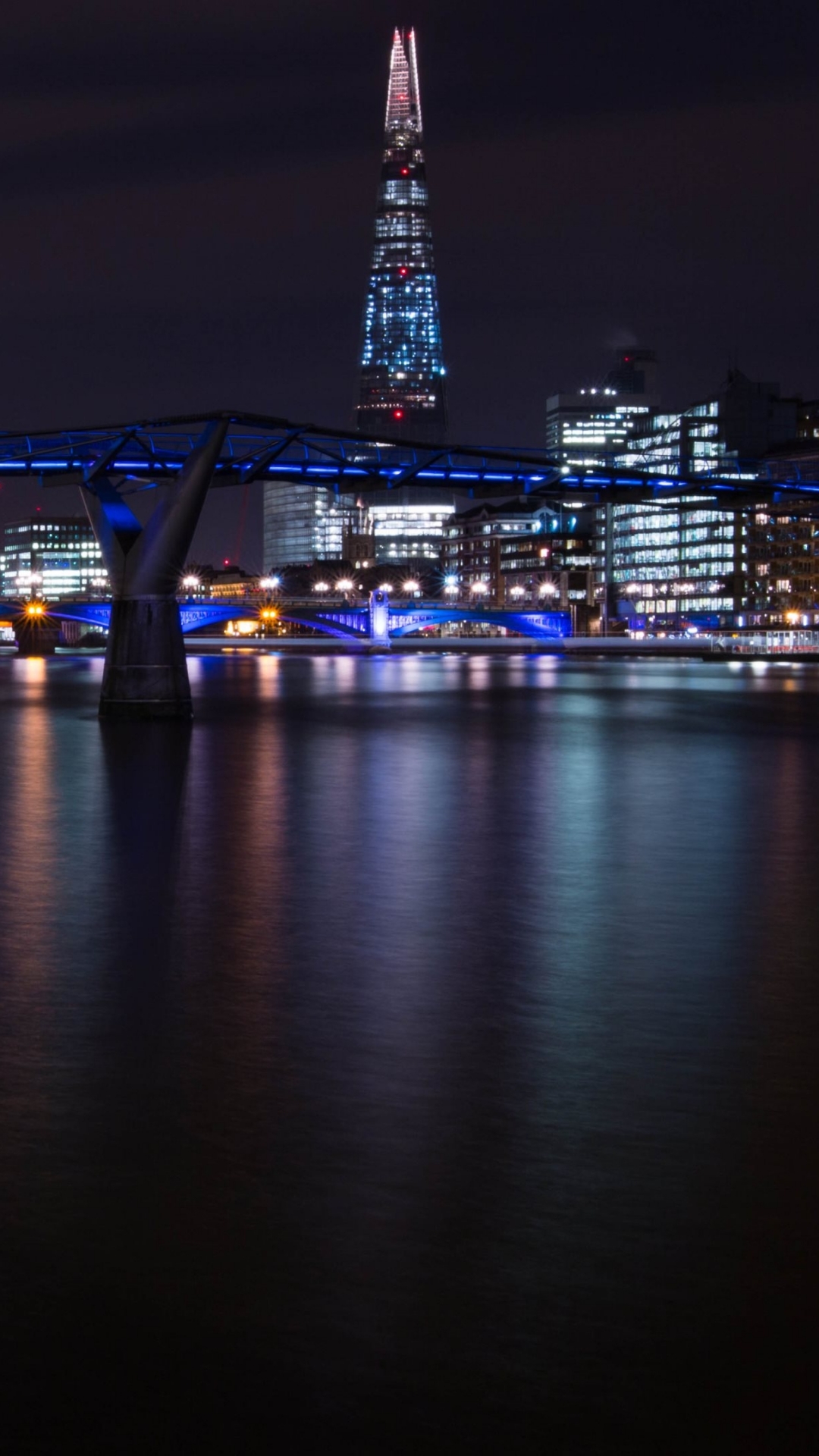 Скачать картинку Города, Ночь, Лондон, Сделано Человеком в телефон бесплатно.
