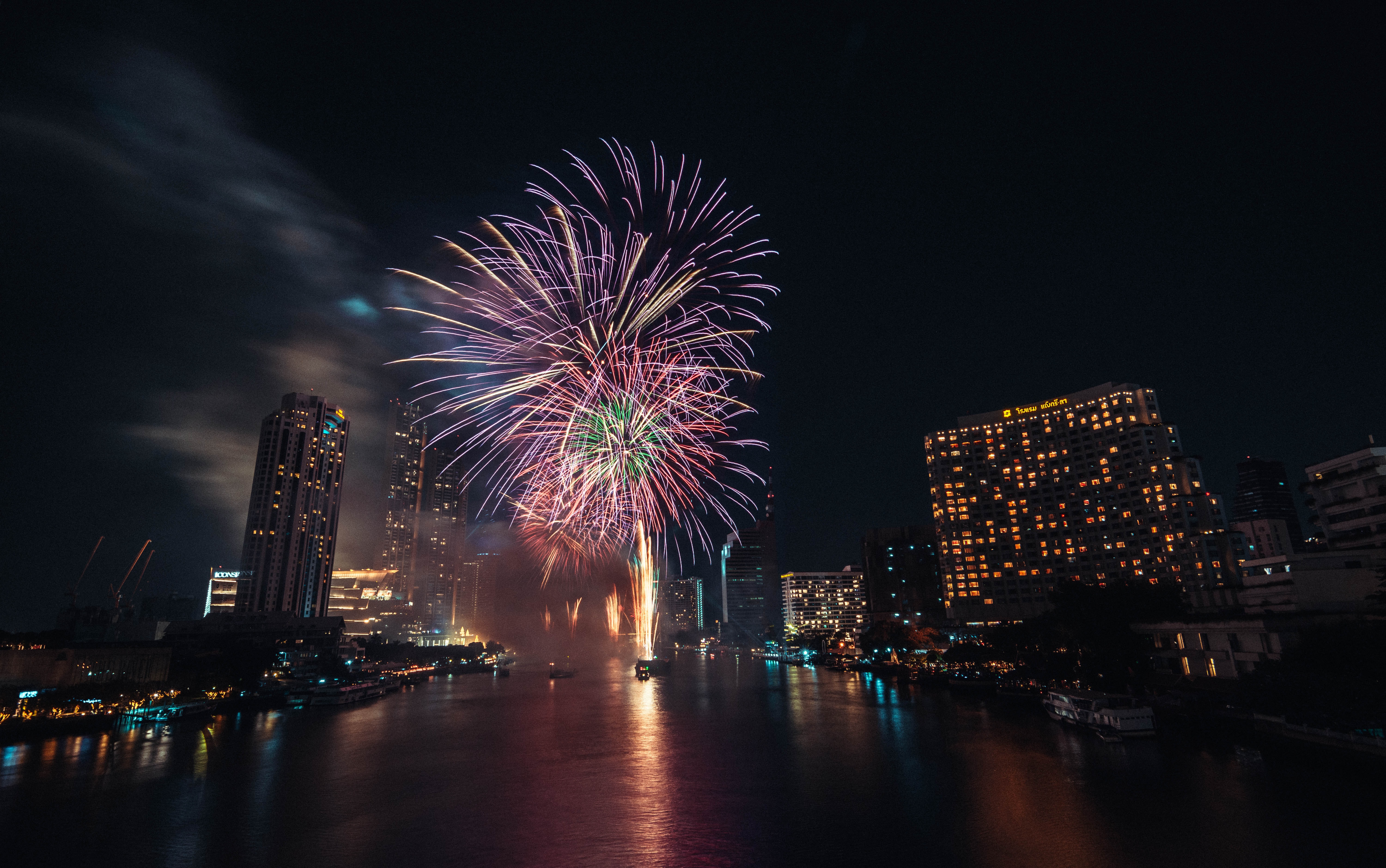 holiday, fireworks, explosions, firework, holidays, water, city, sparks