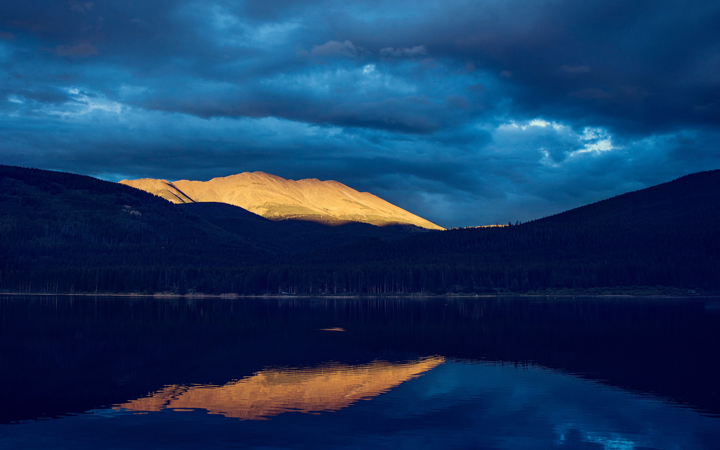 Descarga gratis la imagen Naturaleza, Las Colinas, Cielo, Montañas, Lago, Colinas, Reflexión en el escritorio de tu PC