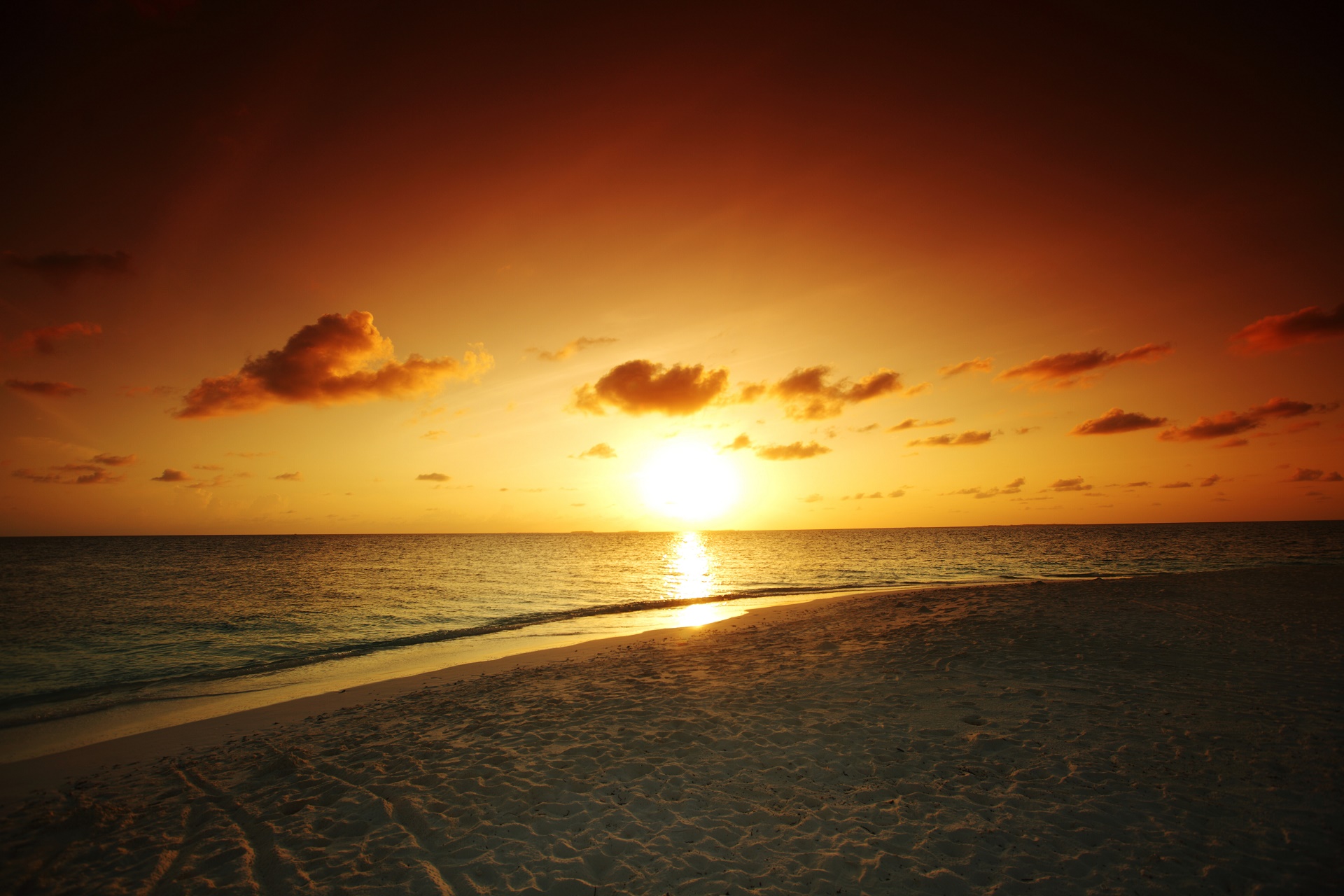 Скачать картинку Пляж, Земля/природа, Закат Солнца в телефон бесплатно.
