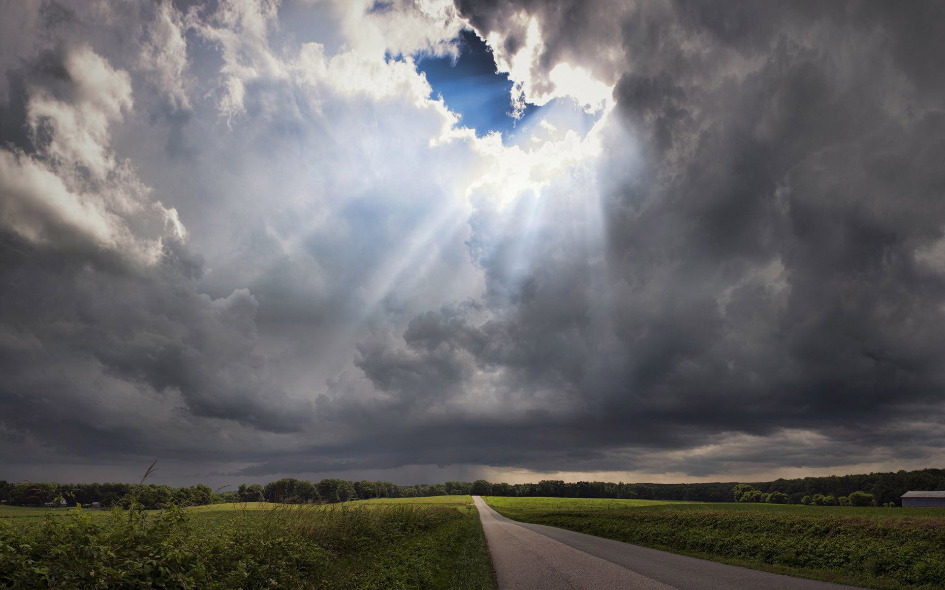 Laden Sie das Straße, Wolke, Himmel, Sonne, Sonnenstrahl, Menschengemacht-Bild kostenlos auf Ihren PC-Desktop herunter