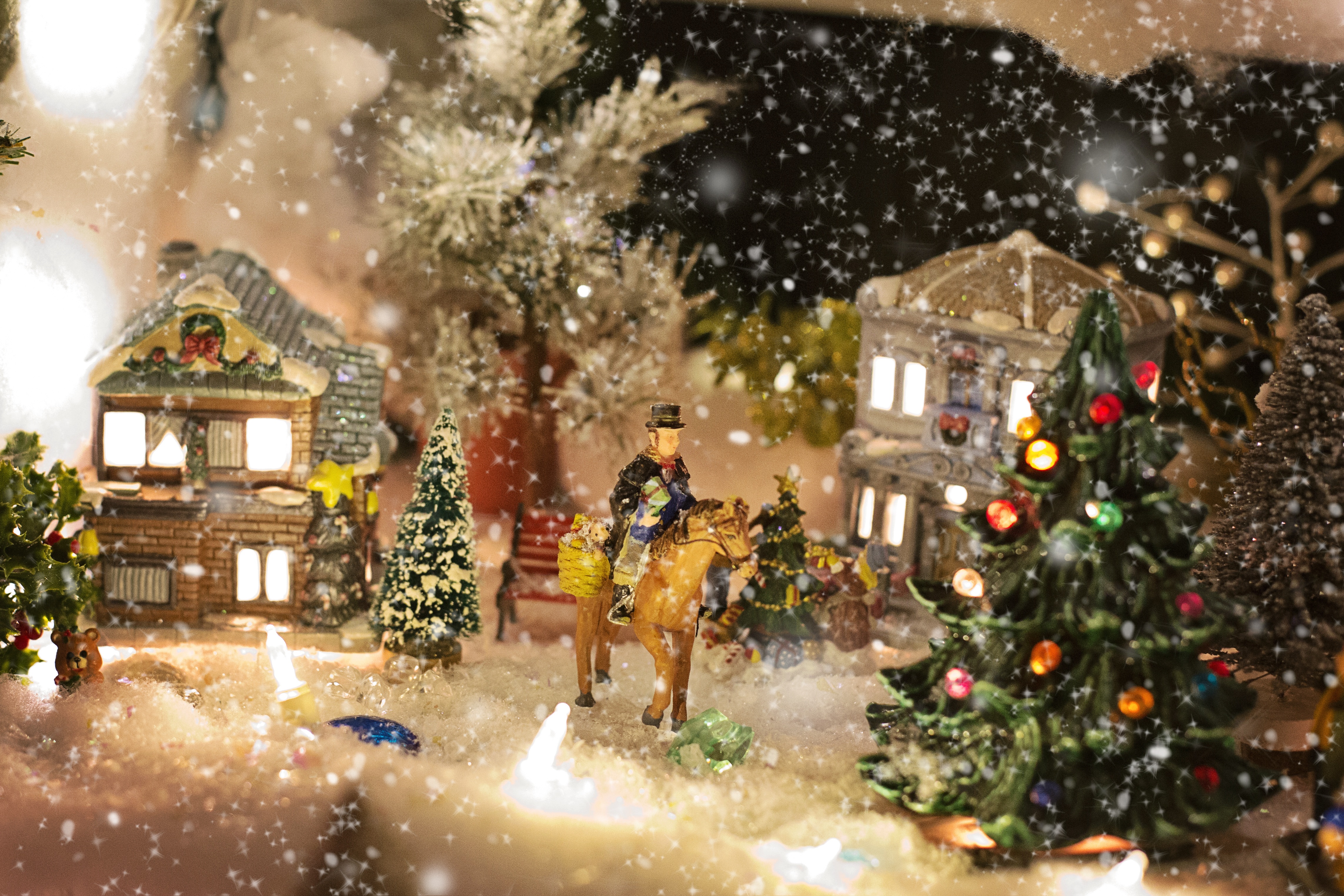 Free download wallpaper Snow, Christmas, Holiday, House, Christmas Tree, Horse on your PC desktop