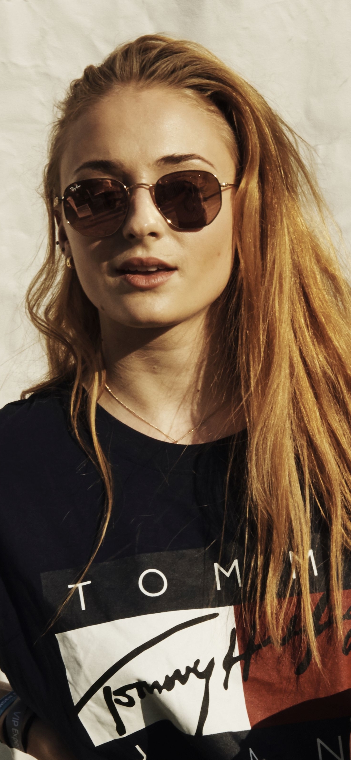 Download mobile wallpaper Redhead, Sunglasses, American, Celebrity, Actress, Sophie Turner for free.
