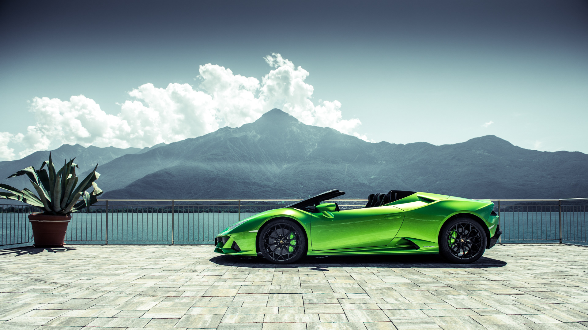 Download mobile wallpaper Lamborghini, Car, Supercar, Lamborghini Huracan, Vehicles, Green Car, Lamborghini Huracán Evo for free.