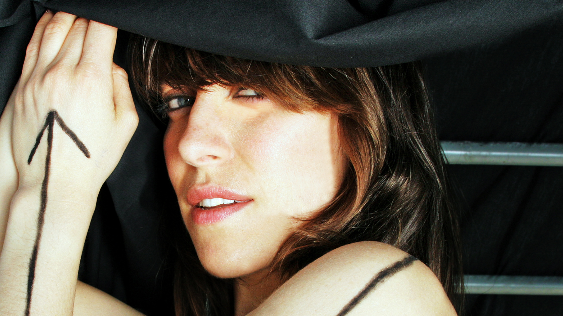 Download mobile wallpaper Feist, Music for free.