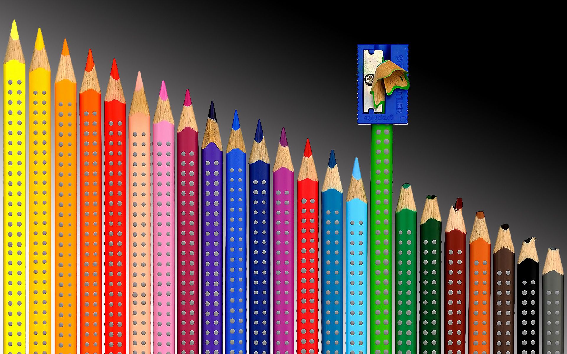 139809 скачать обои карандаши, цвет, разное, точилка - заставки и картинки бесплатно