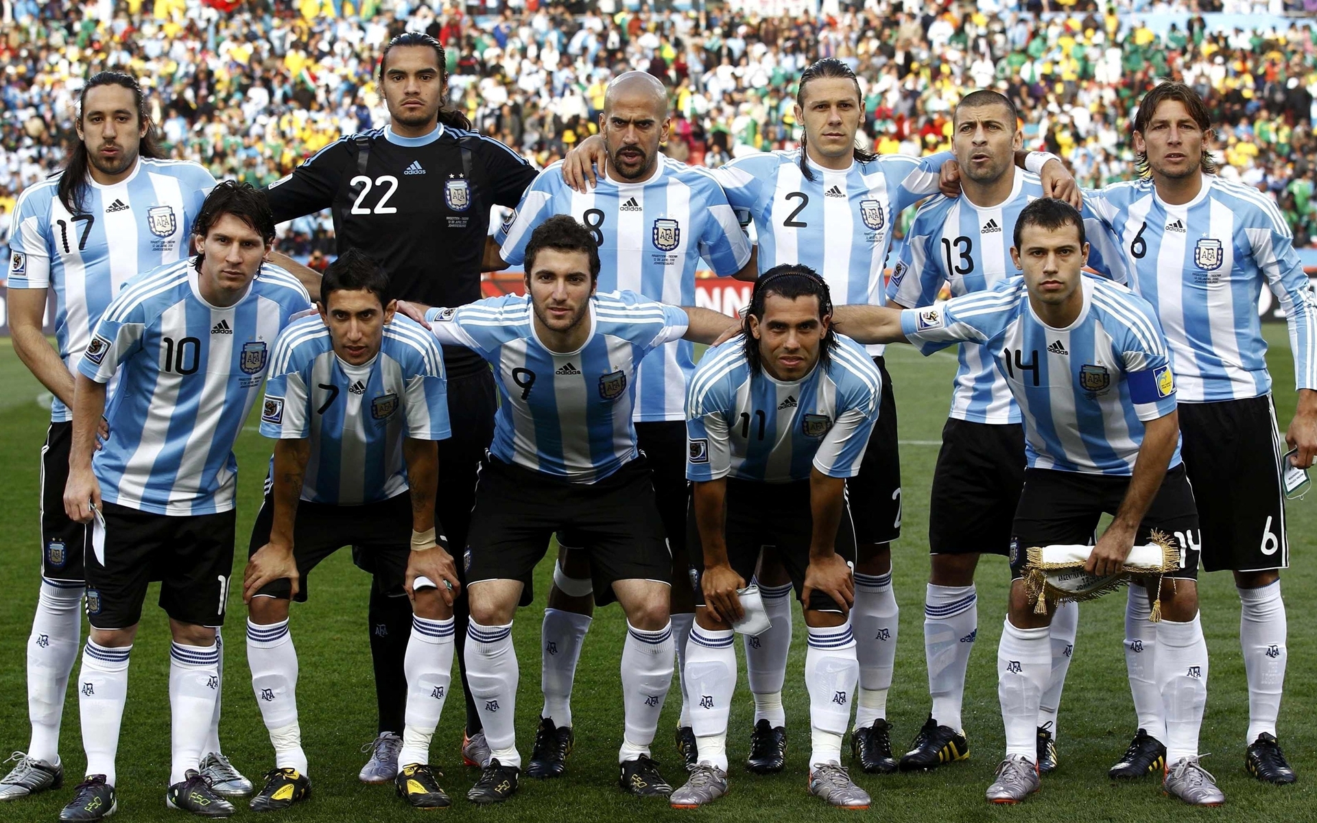 Скачать обои Сборная Аргентины По Футболу на телефон бесплатно