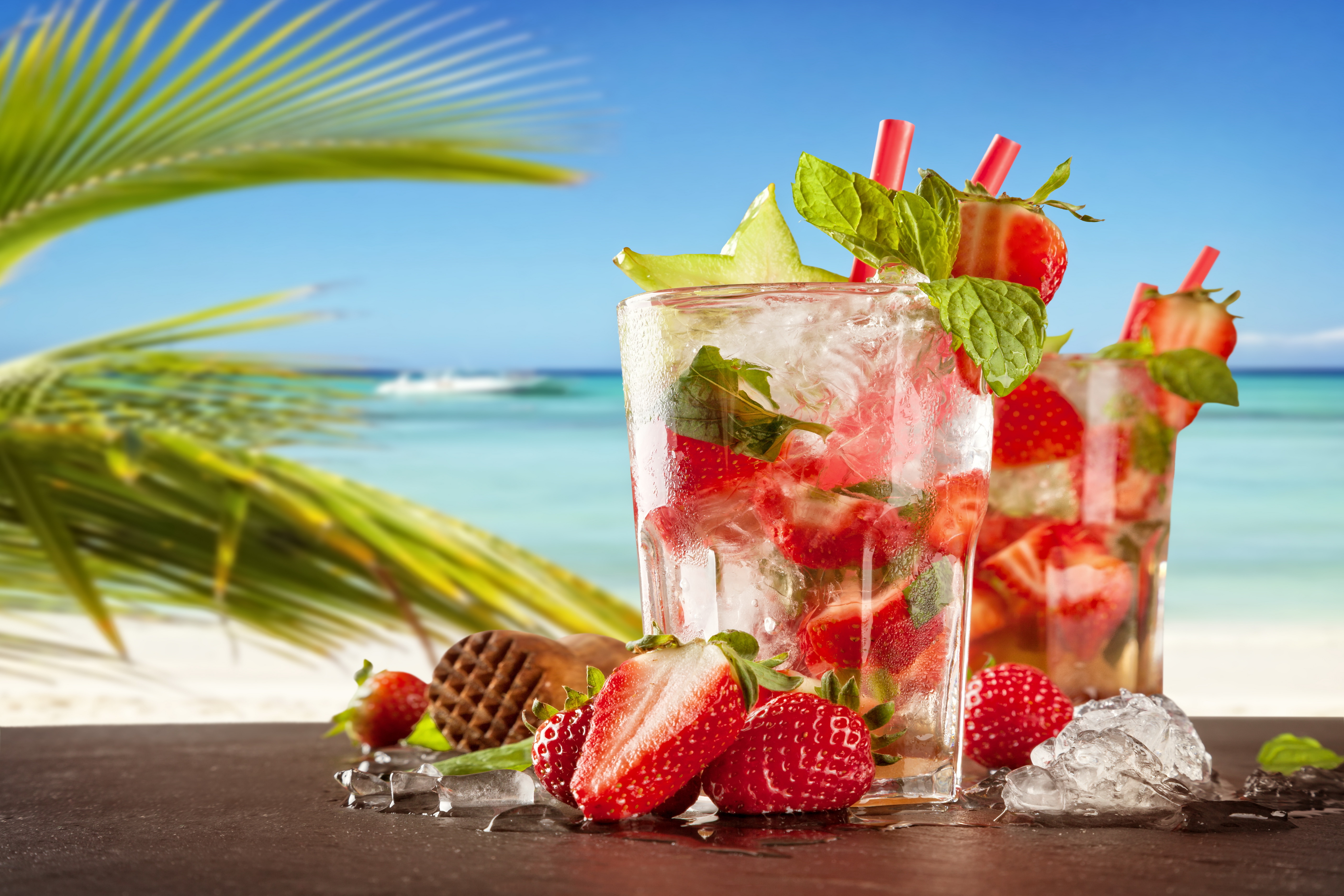 Laden Sie das Erdbeere, Sommer, Glas, Cocktail, Nahrungsmittel, Getränk, Tiefenschärfe-Bild kostenlos auf Ihren PC-Desktop herunter