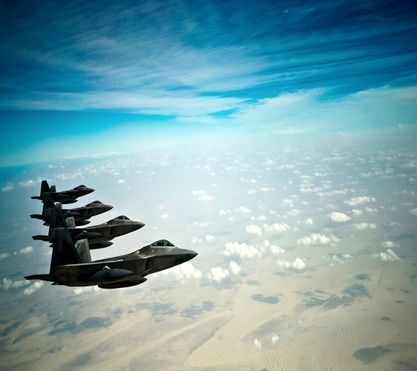 Скачать обои бесплатно Военные, Локхид Мартин F 22 Раптор, Реактивные Истребители картинка на рабочий стол ПК