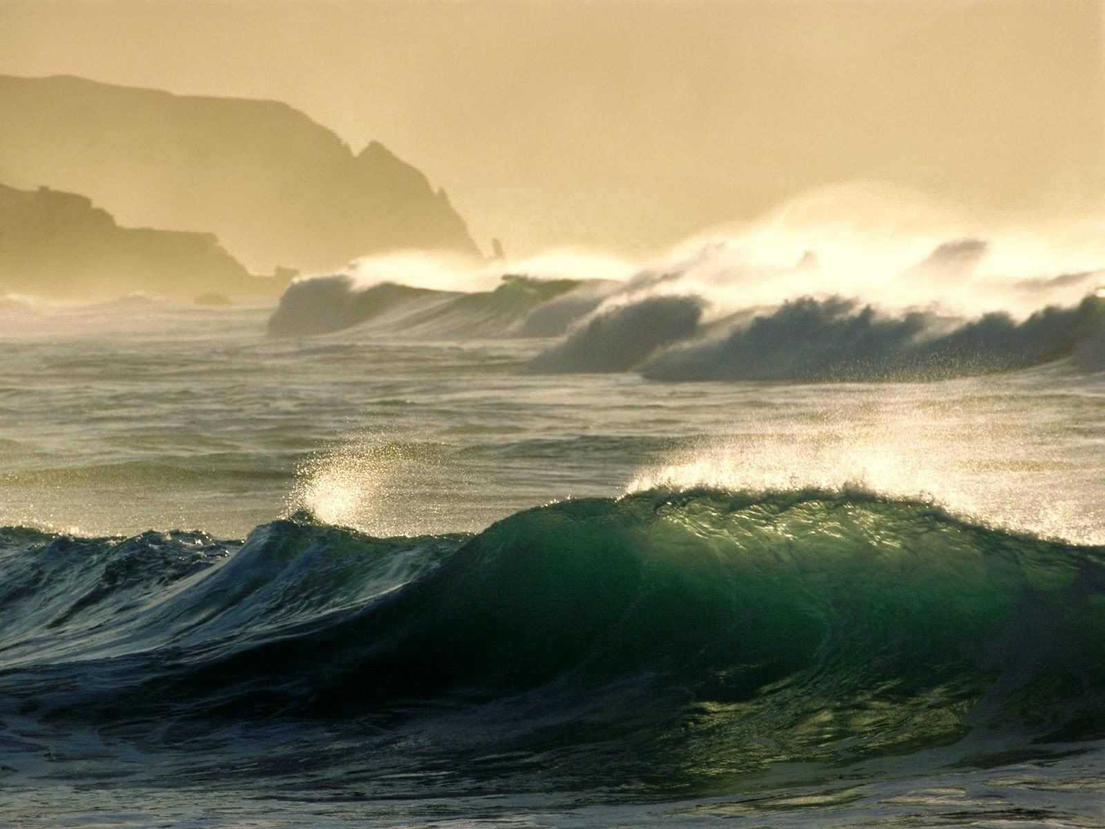 Download mobile wallpaper Nature, Waves, Shine, Sea, Sun, Light for free.