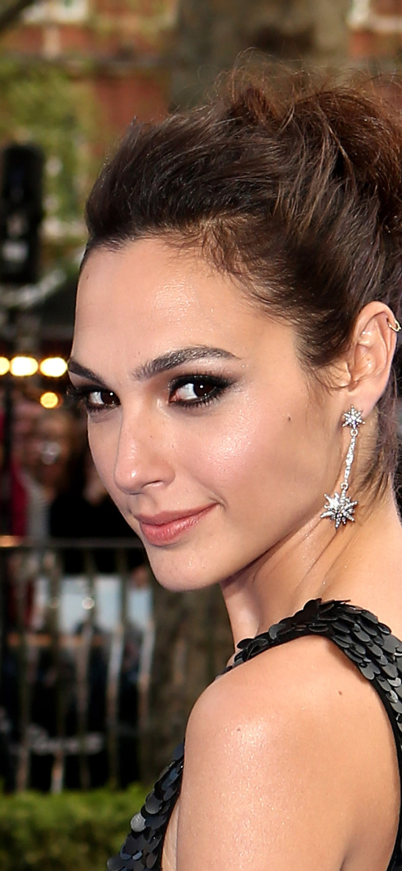 Download mobile wallpaper Celebrity, Actress, Gal Gadot, Israeli for free.