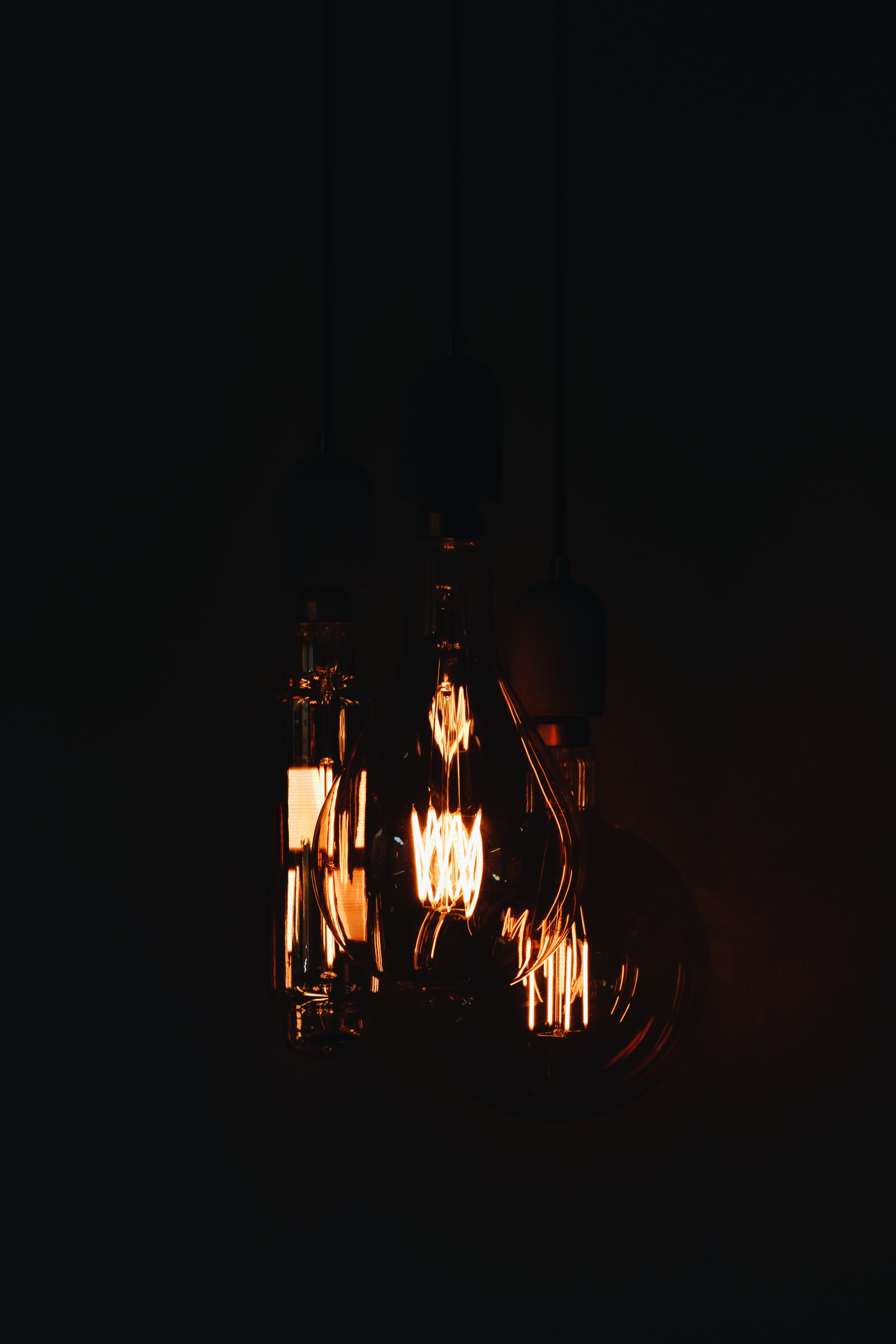 Скачать обои бесплатно Лампы, Свет, Темные, Электричество картинка на рабочий стол ПК
