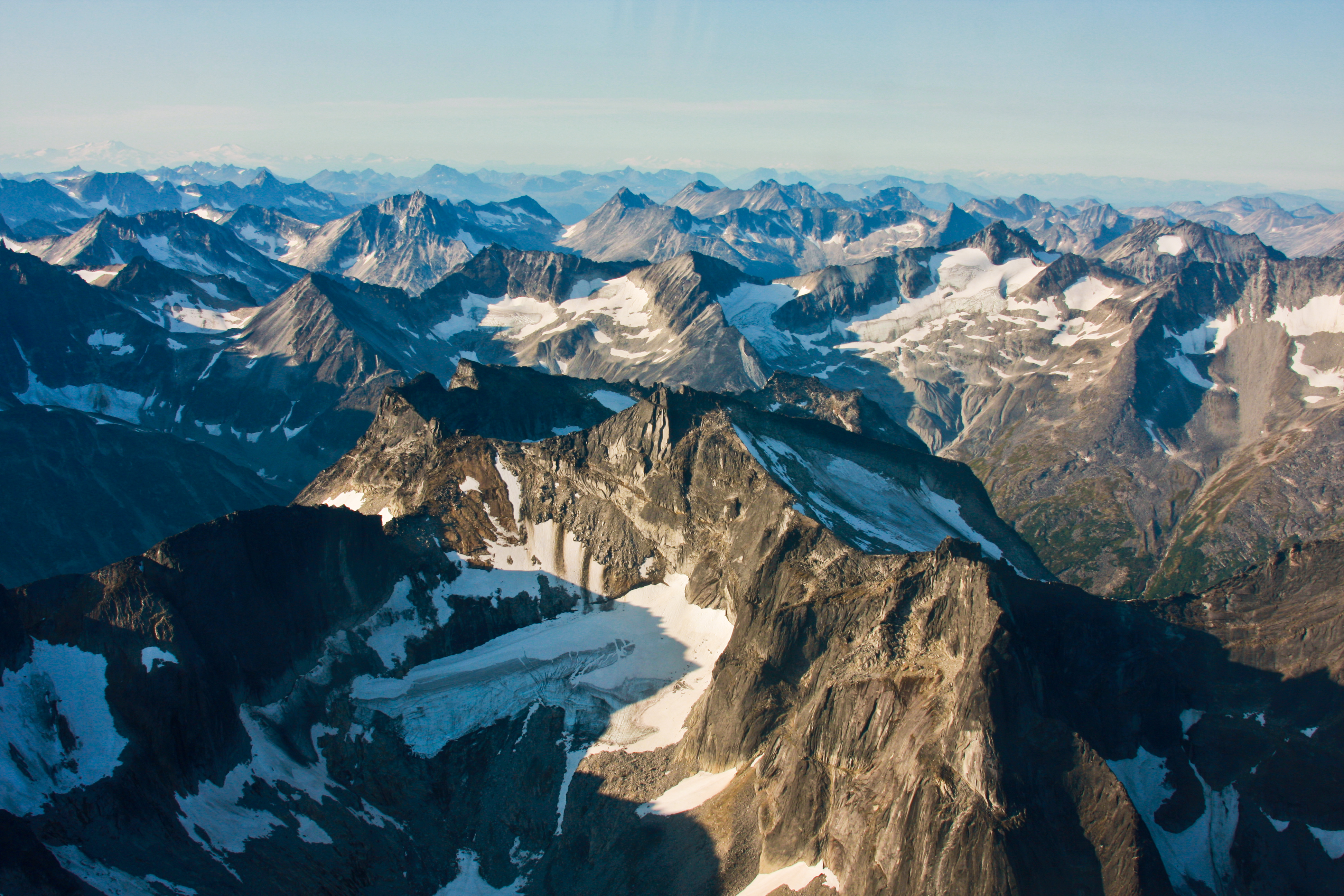 Descarga gratis la imagen Naturaleza, Nieve, Las Rocas, Rocas, Montañas en el escritorio de tu PC