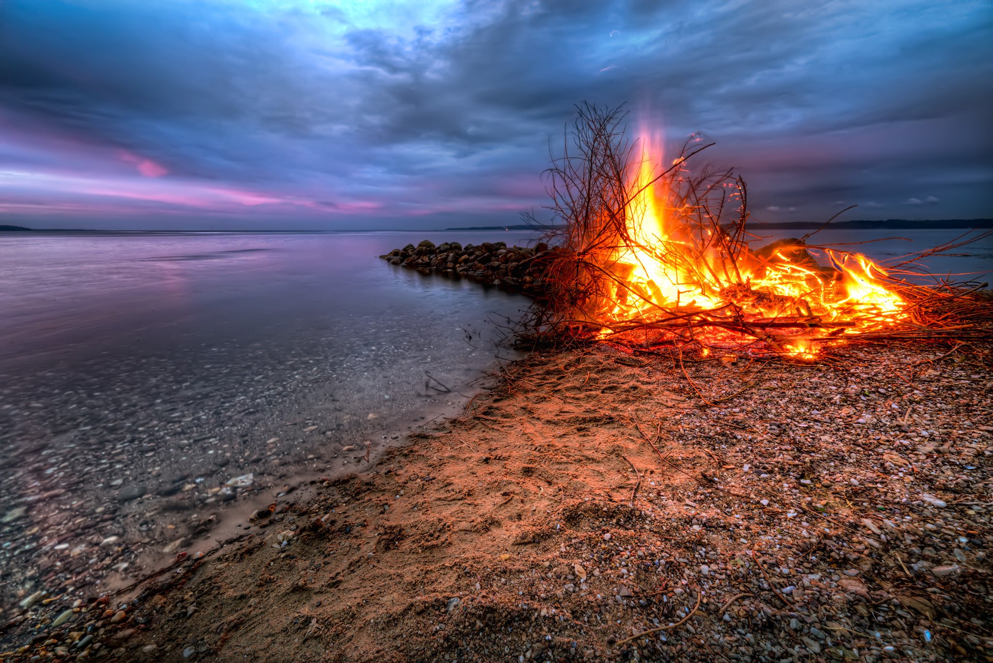 Free download wallpaper Sea, Fire, Bonfire, Beach, Horizon, Ocean, Photography on your PC desktop