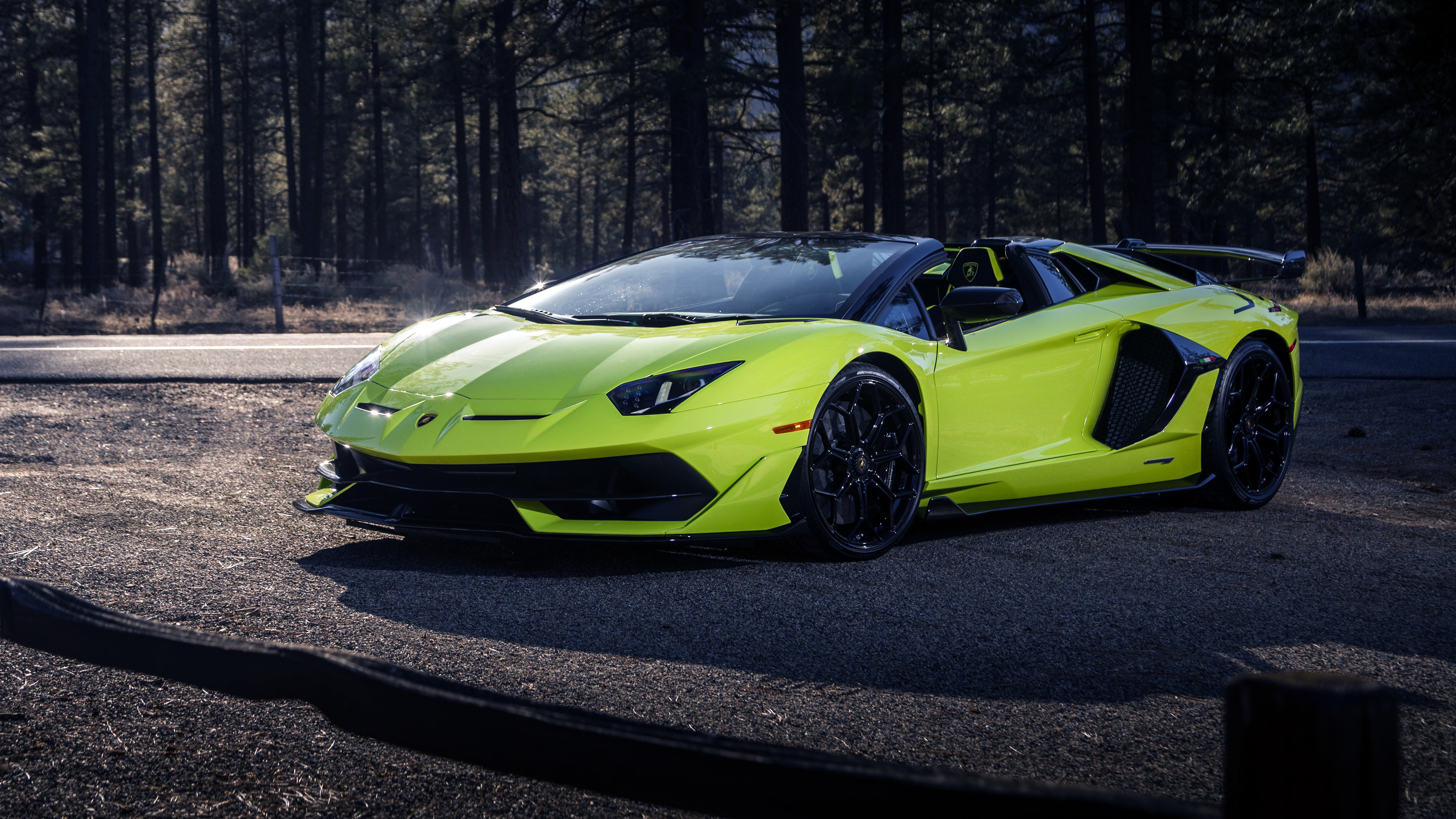 Descarga gratuita de fondo de pantalla para móvil de Vehículos, Lamborghini Aventador Svj.