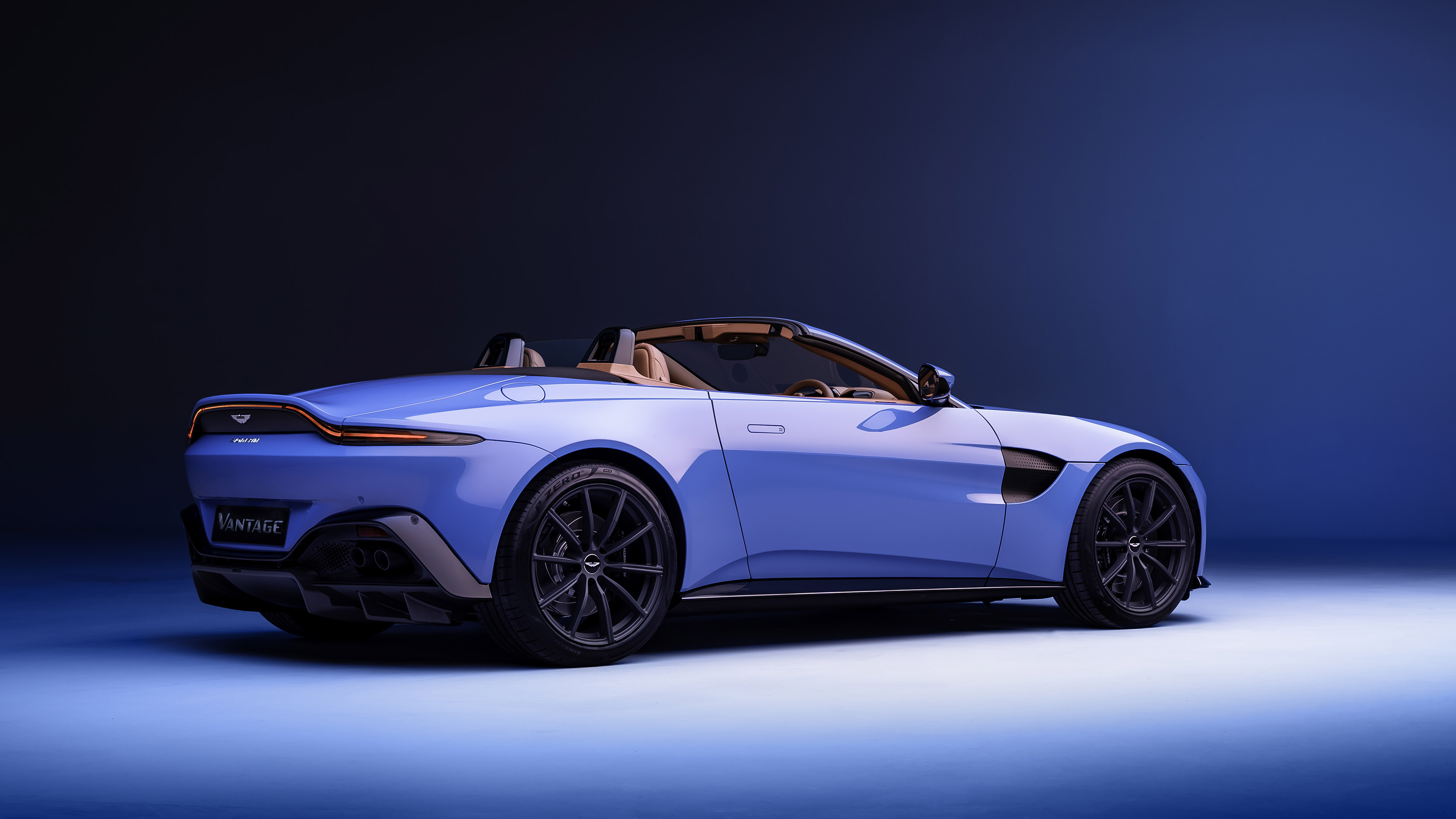 496850 Bildschirmschoner und Hintergrundbilder Aston Martin Vantage Roadster auf Ihrem Telefon. Laden Sie  Bilder kostenlos herunter