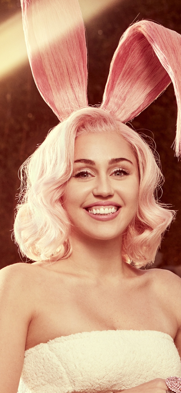 Download mobile wallpaper Music, Smile, Singer, Blonde, American, Miley Cyrus for free.