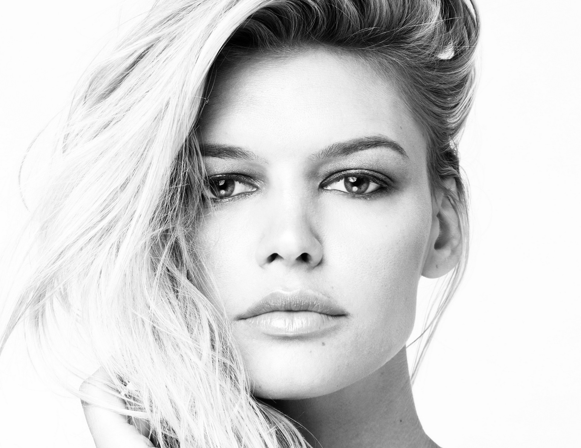 celebrity, kelly rohrbach, actress, american, black & white, face