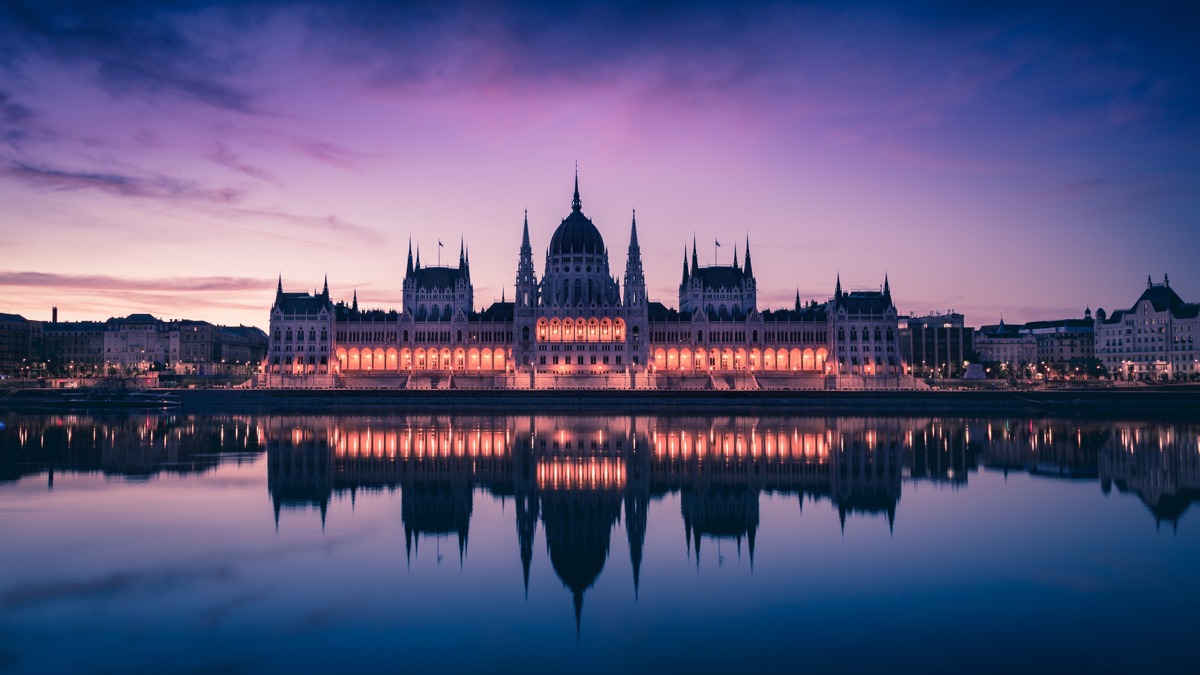 478496 скачать картинку сделано человеком, здание венгерского парламента, будапешт, здание, сумерки, венгрия, отражение, закат, вода, памятники - обои и заставки бесплатно