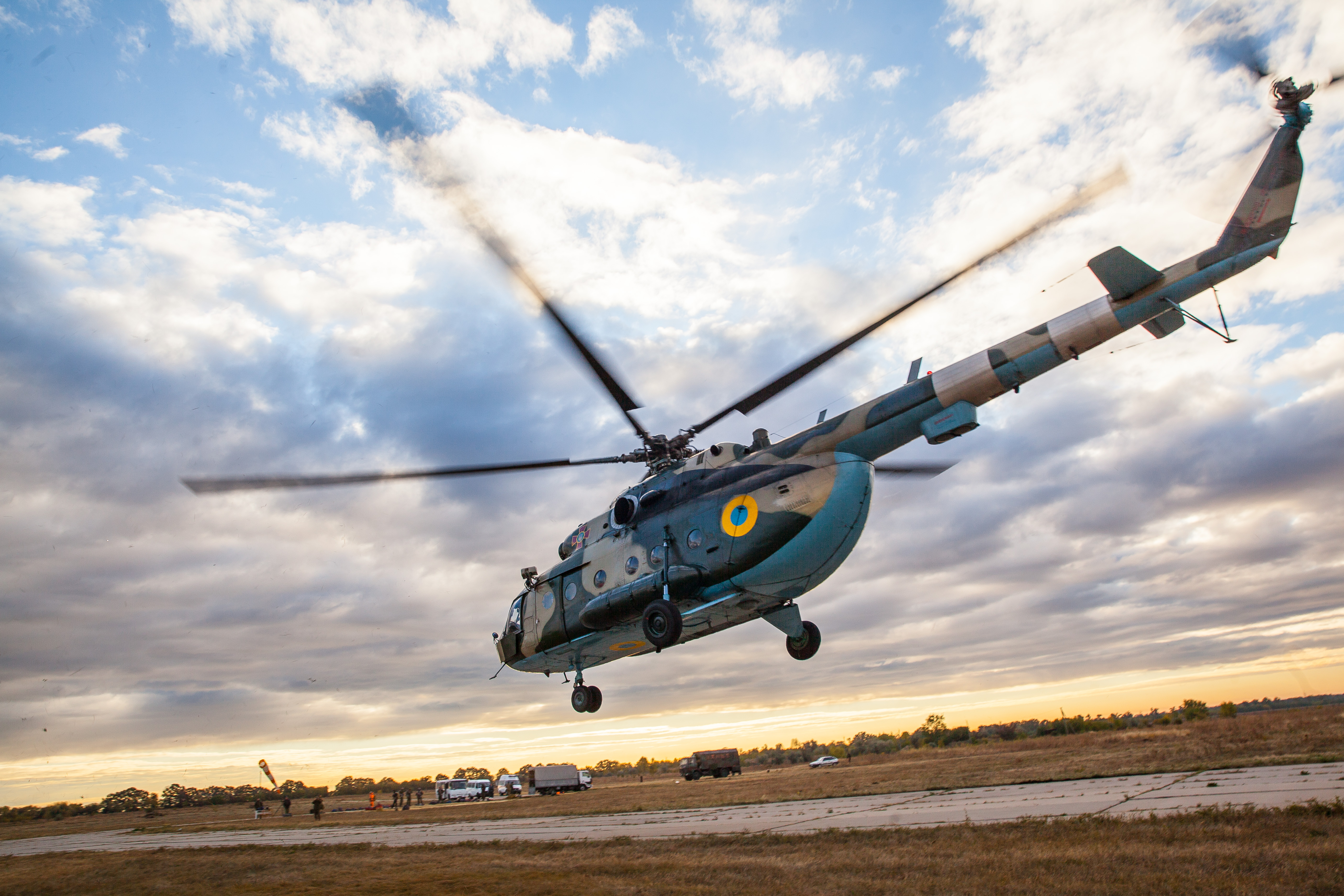 Handy-Wallpaper Militär, Helikopter, Mil Mi 8, Ukrainische Luftwaffe, Militärhubschrauber kostenlos herunterladen.