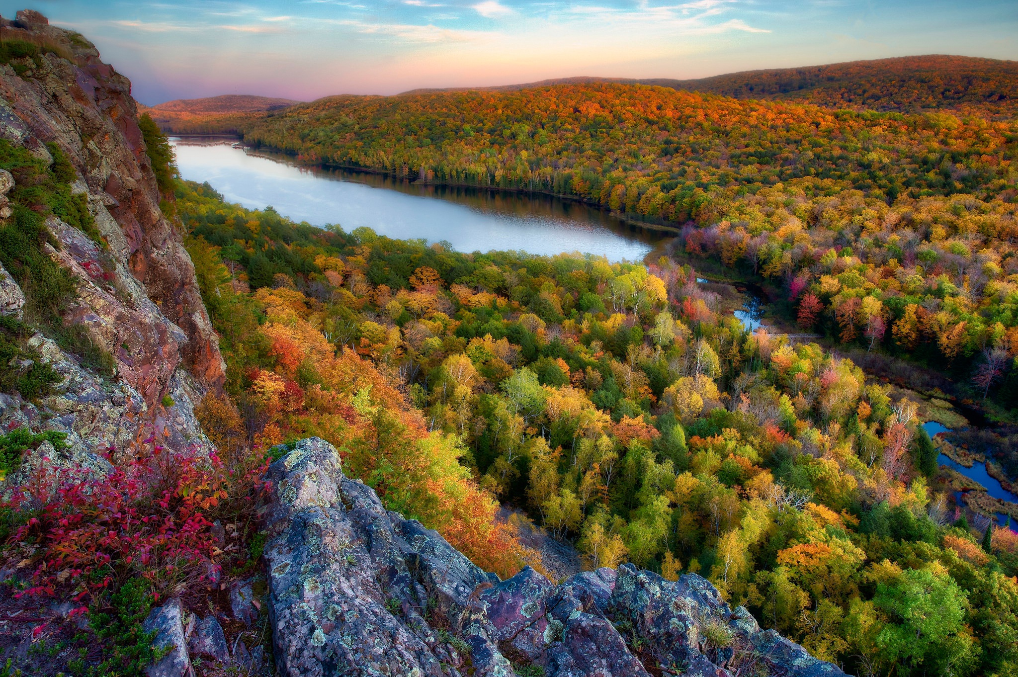 PCデスクトップに風景, 自然, 秋, 湖, 森, 地球画像を無料でダウンロード