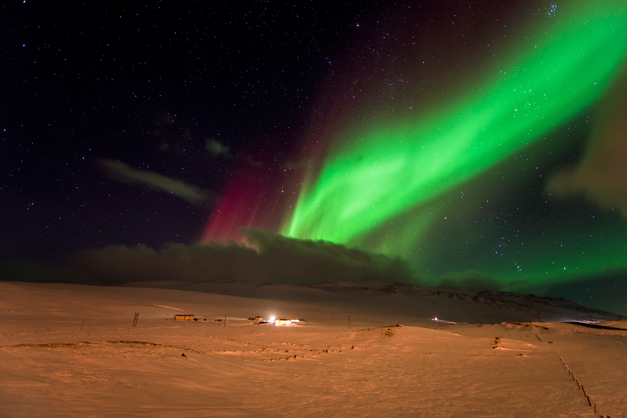 Téléchargez gratuitement l'image Paysage, Etoiles, Nuit, Lumière, Aurore Boréale, Terre/nature, Neiger sur le bureau de votre PC