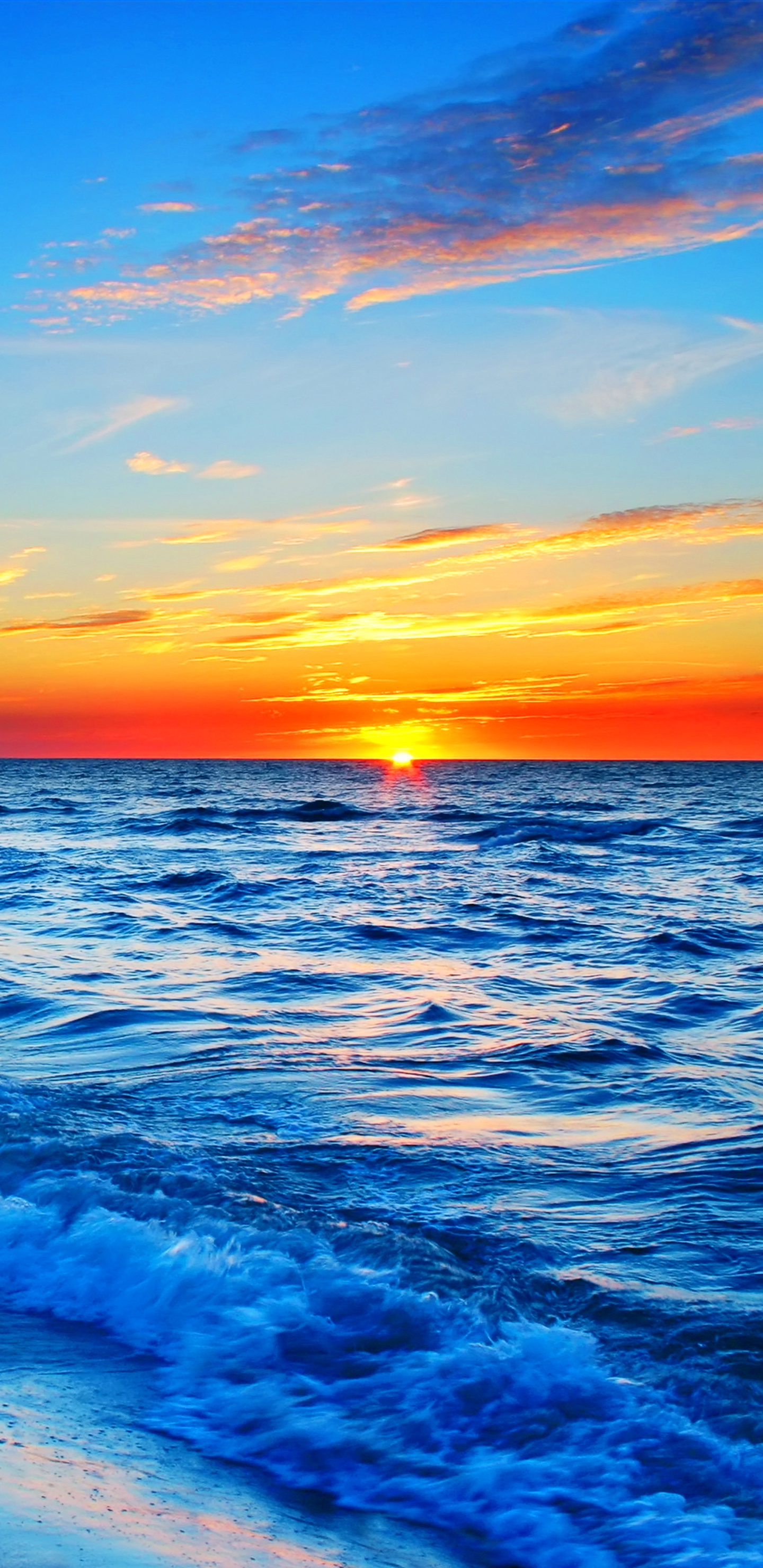 Download mobile wallpaper Nature, Sunset, Sky, Horizon, Ocean, Earth, Wave for free.