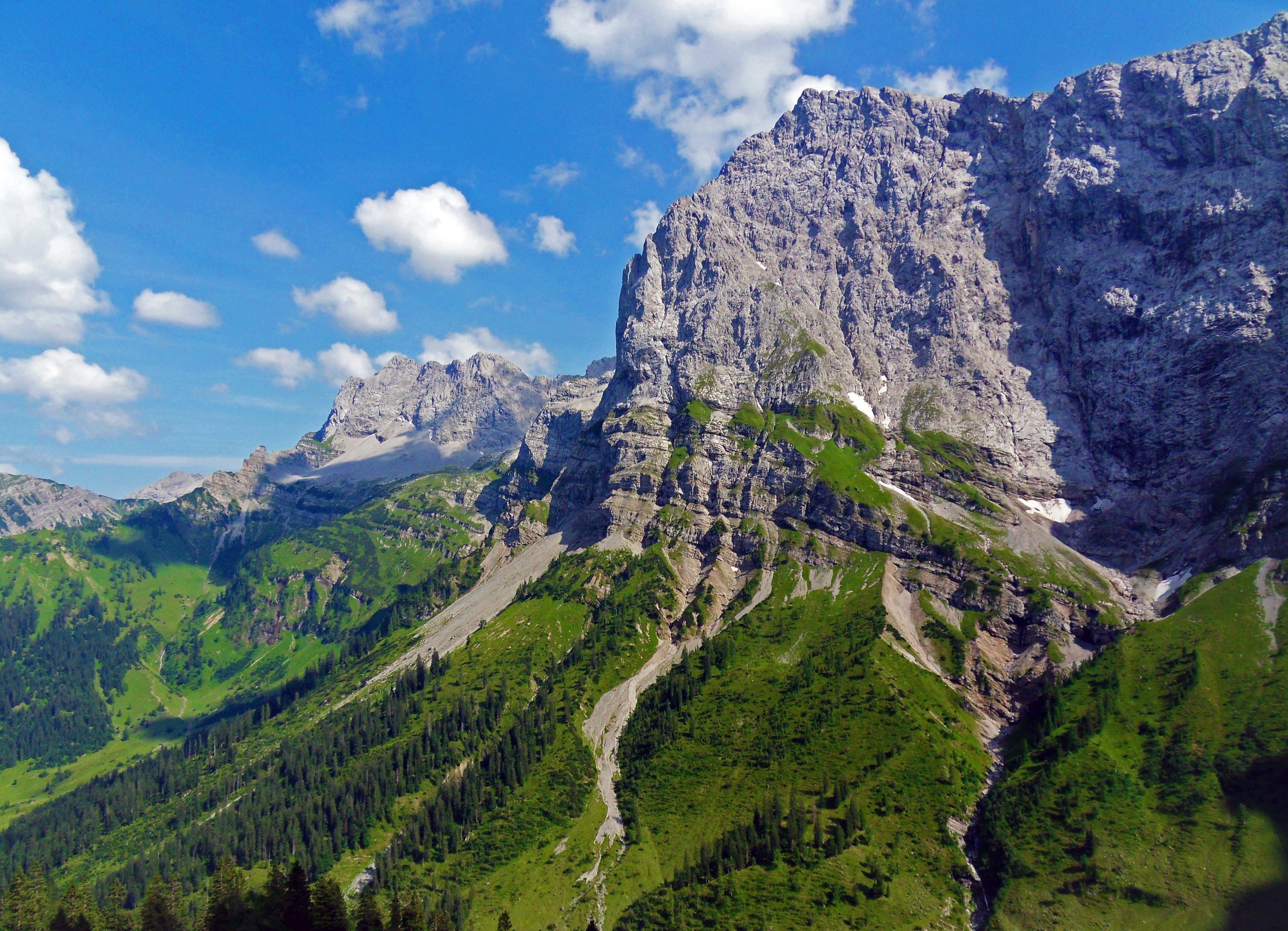 Free Alps Background