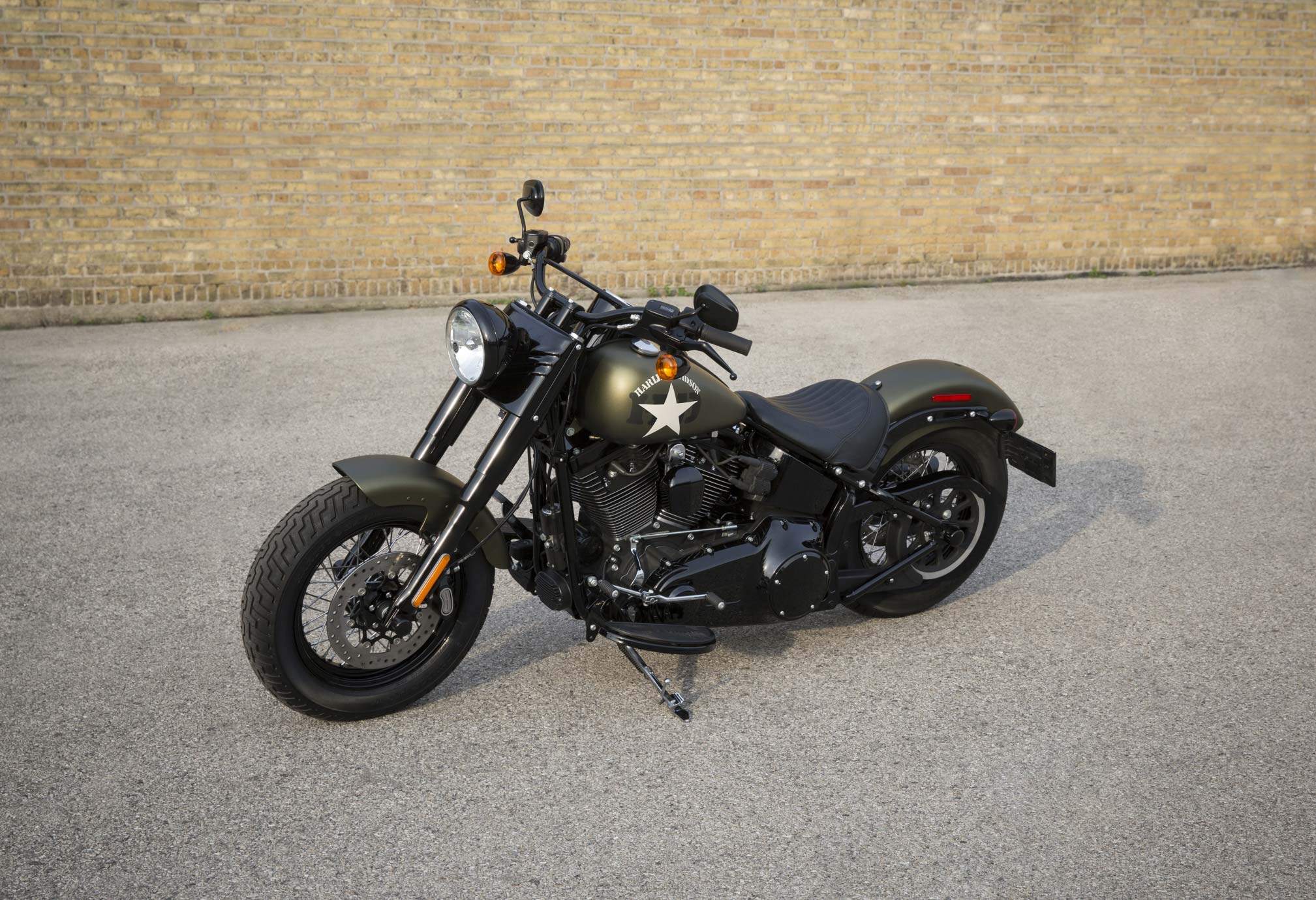 Télécharger des fonds d'écran Harley Davidson Softail Slim HD
