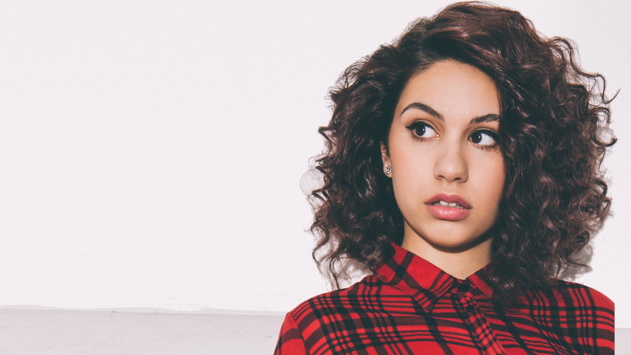 Free download wallpaper Music, Alessia Cara on your PC desktop