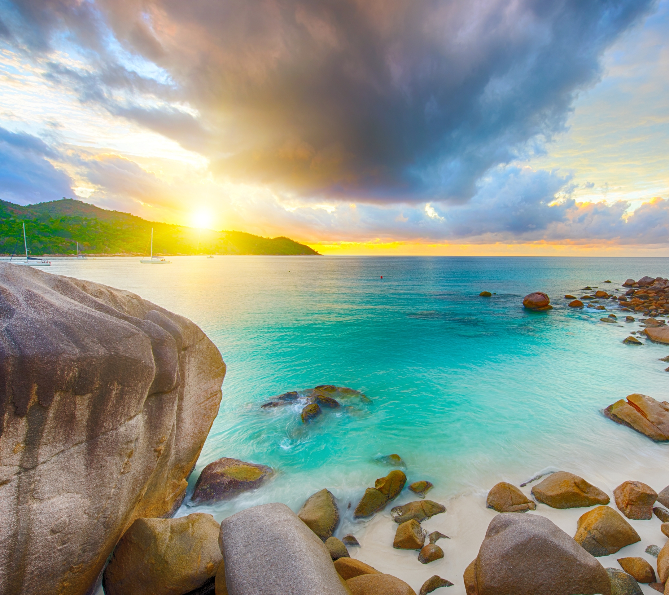 Download mobile wallpaper Sea, Sun, Beach, Horizon, Ocean, Earth, Cloud, Seychelles for free.