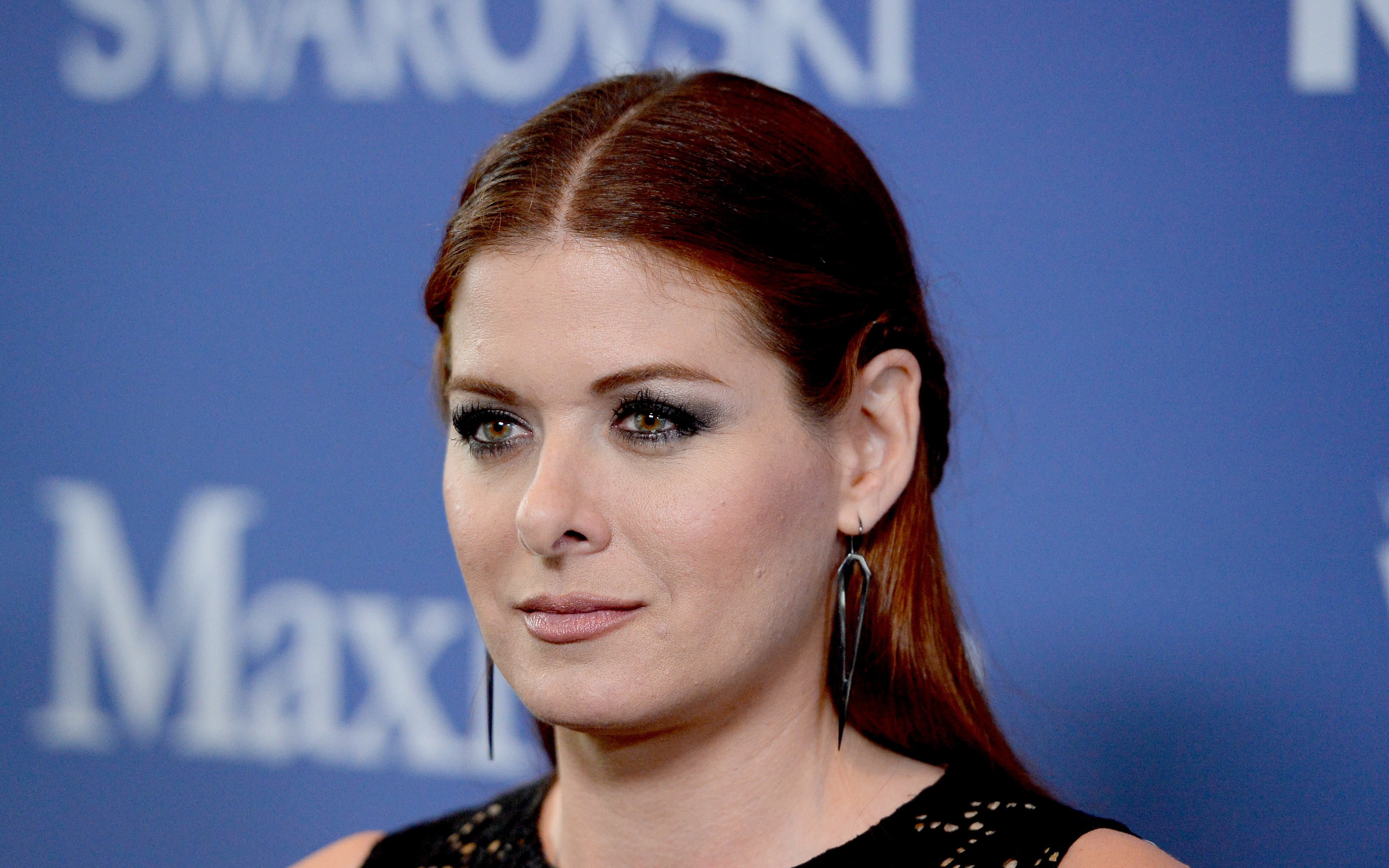 Download mobile wallpaper American, Celebrity, Actress, Debra Messing for free.