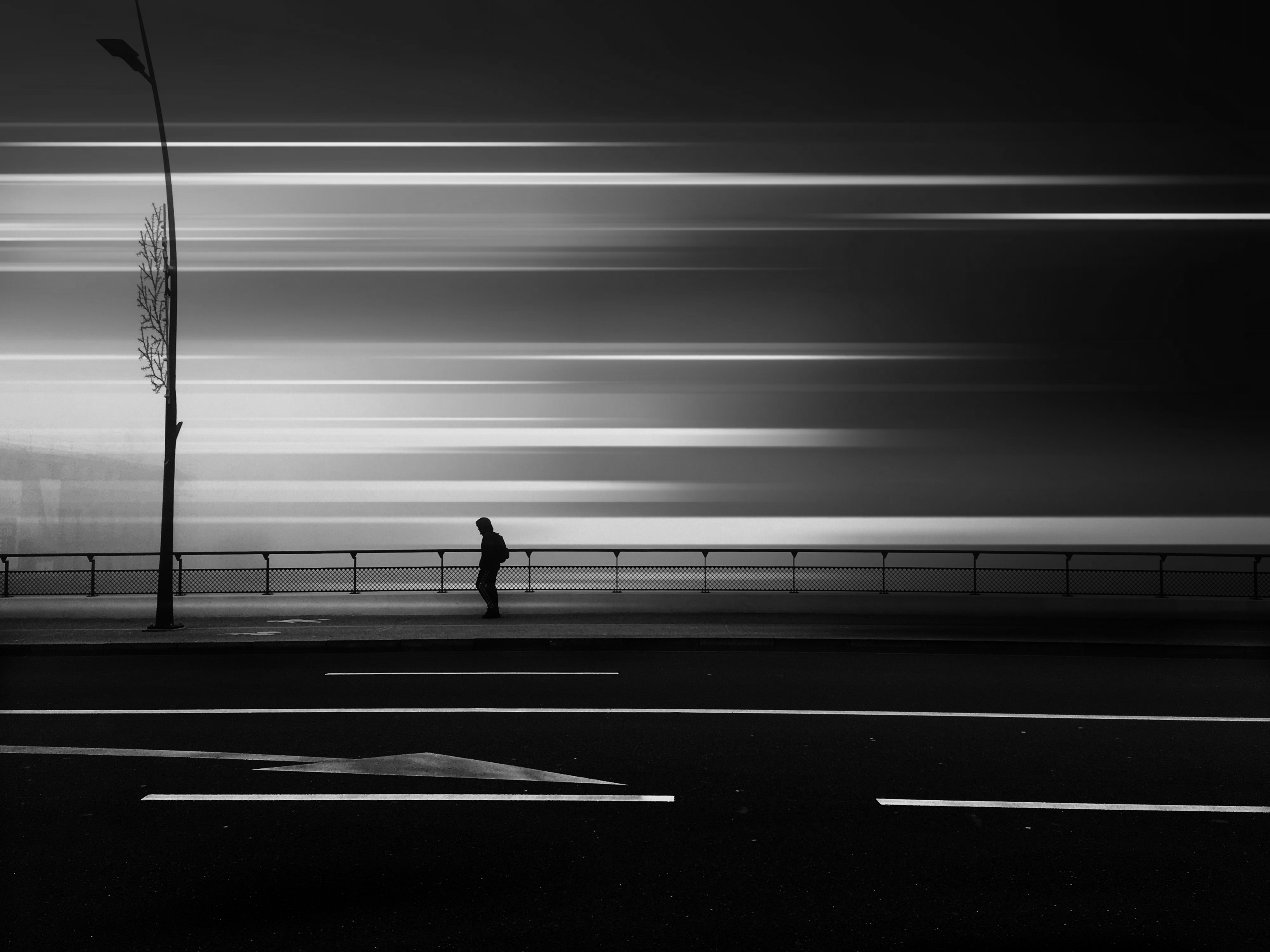 Free download wallpaper Road, Smooth, Long Exposure, Bw, Silhouette, Blur, Chb, Minimalism on your PC desktop