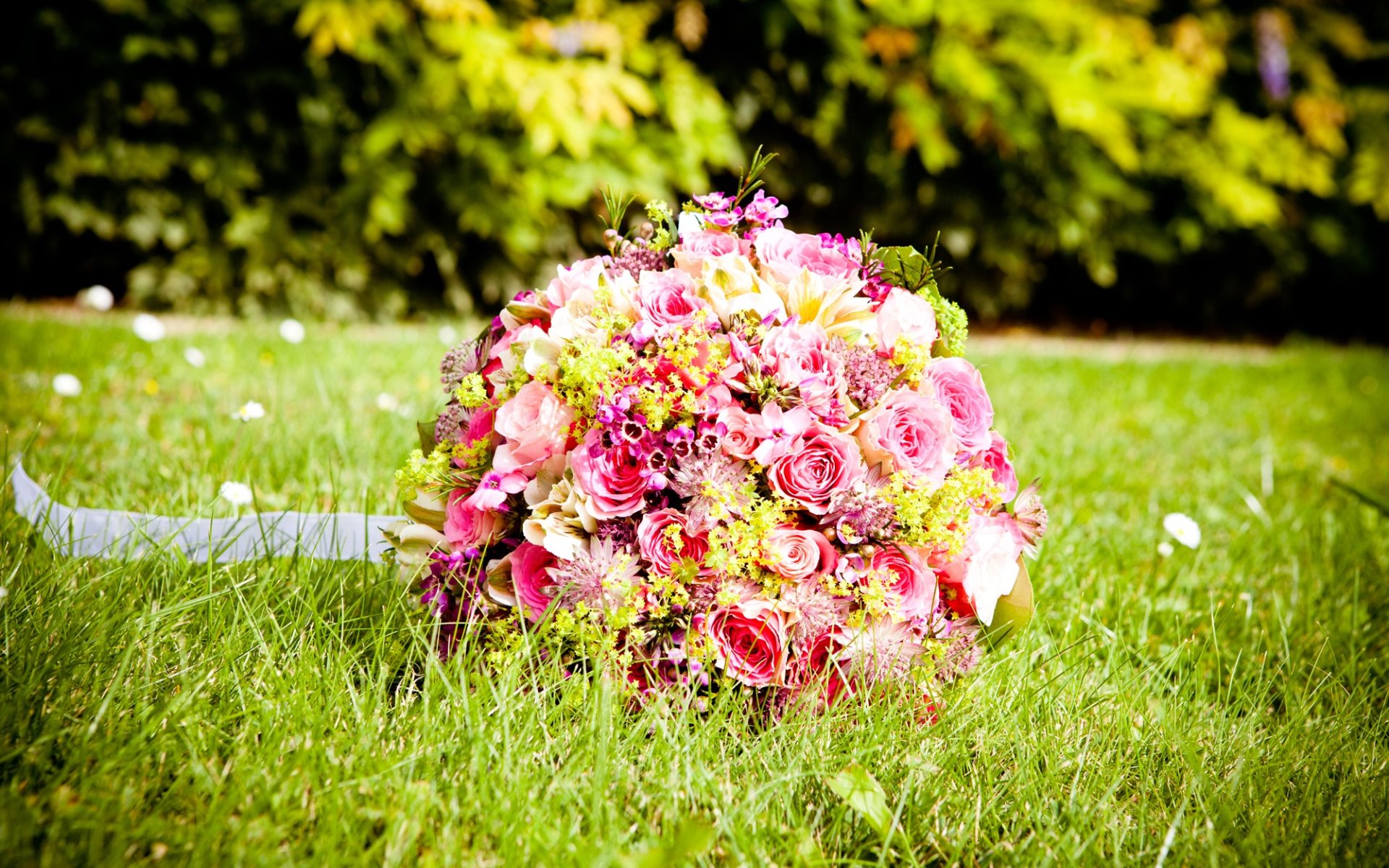 Free download wallpaper Wedding, Flower, Rose, Holiday, Bouquet on your PC desktop