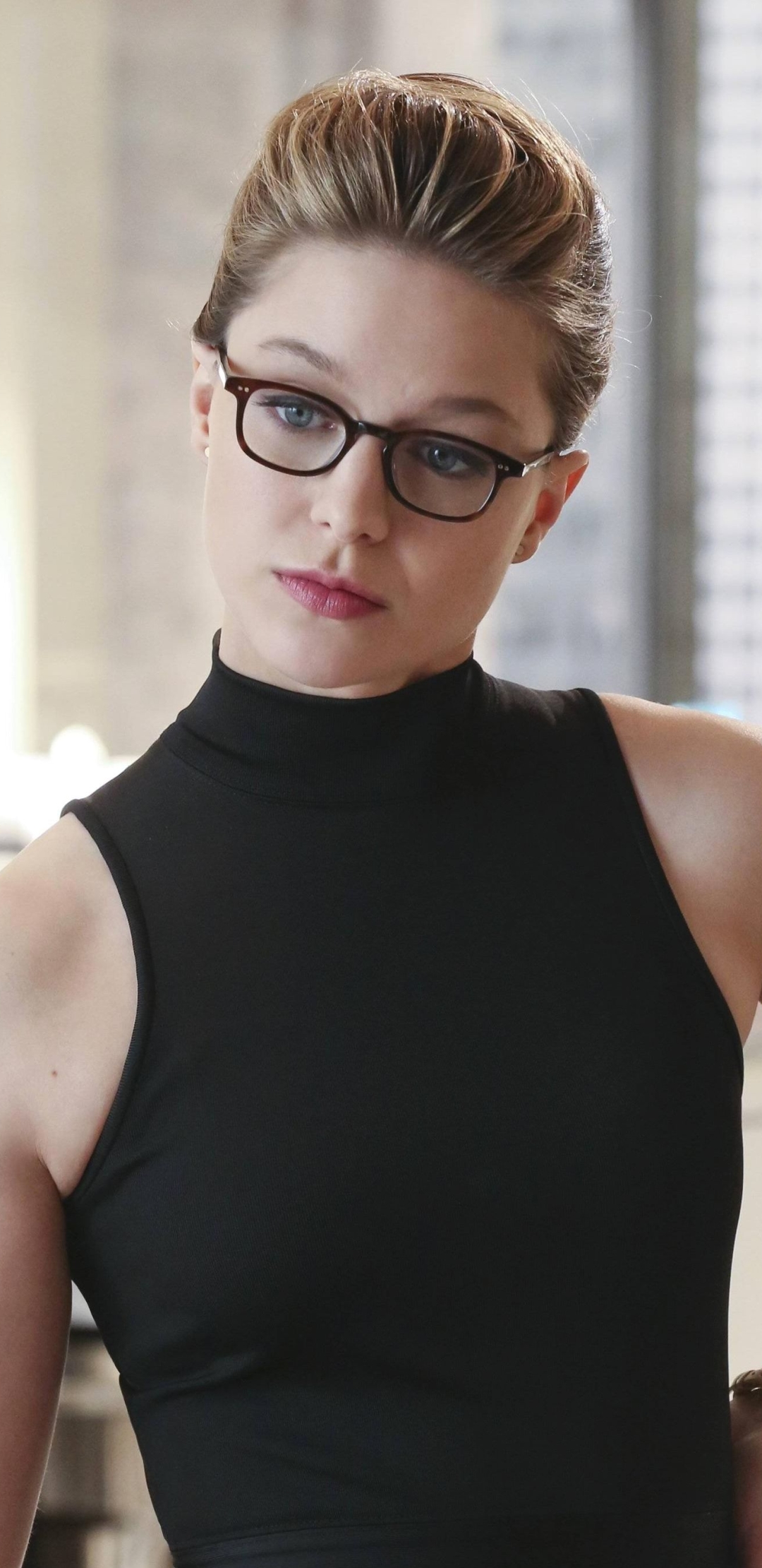 Handy-Wallpaper Brille, Fernsehserien, Übermensch, Supergirl, Melissa Benoist, Kara Danvers kostenlos herunterladen.