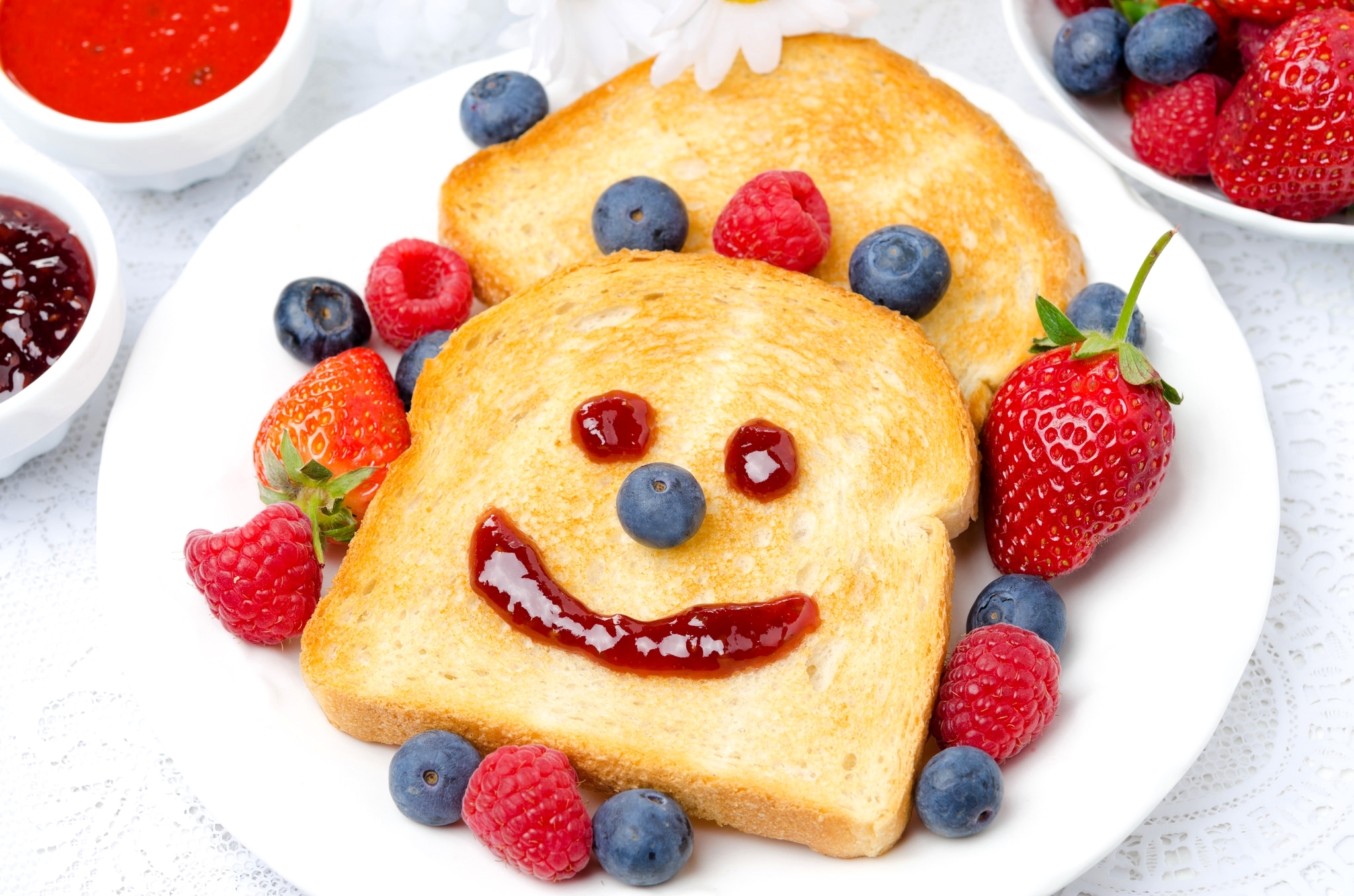 Download mobile wallpaper Funny, Food, Strawberry, Blueberry, Raspberry, Berry, Face, Bread, Breakfast for free.